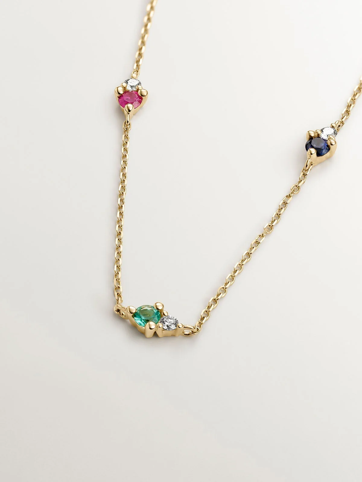 Collar de oro amarillo de 9K con zafiro, esmeralda, rubí y diamantes - Image 3