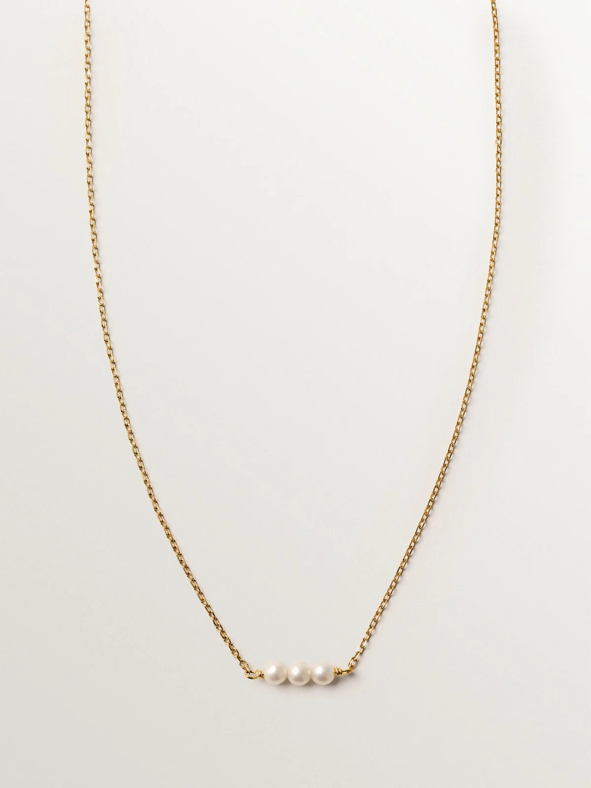 Collar de plata 925 bañada en oro amarillo de 18K con perlas