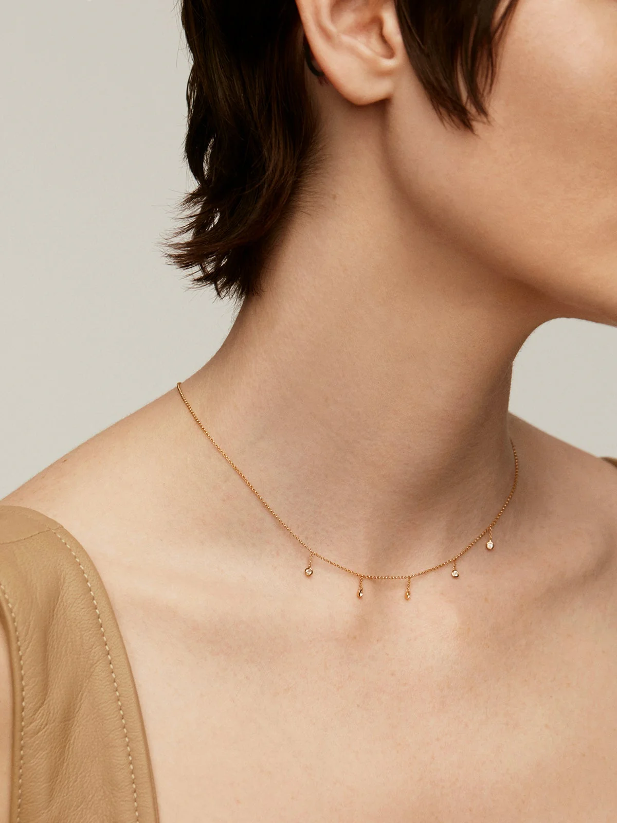 Collar de plata 925 bañada en oro amarillo de 18K con topacios blancos - Image 2
