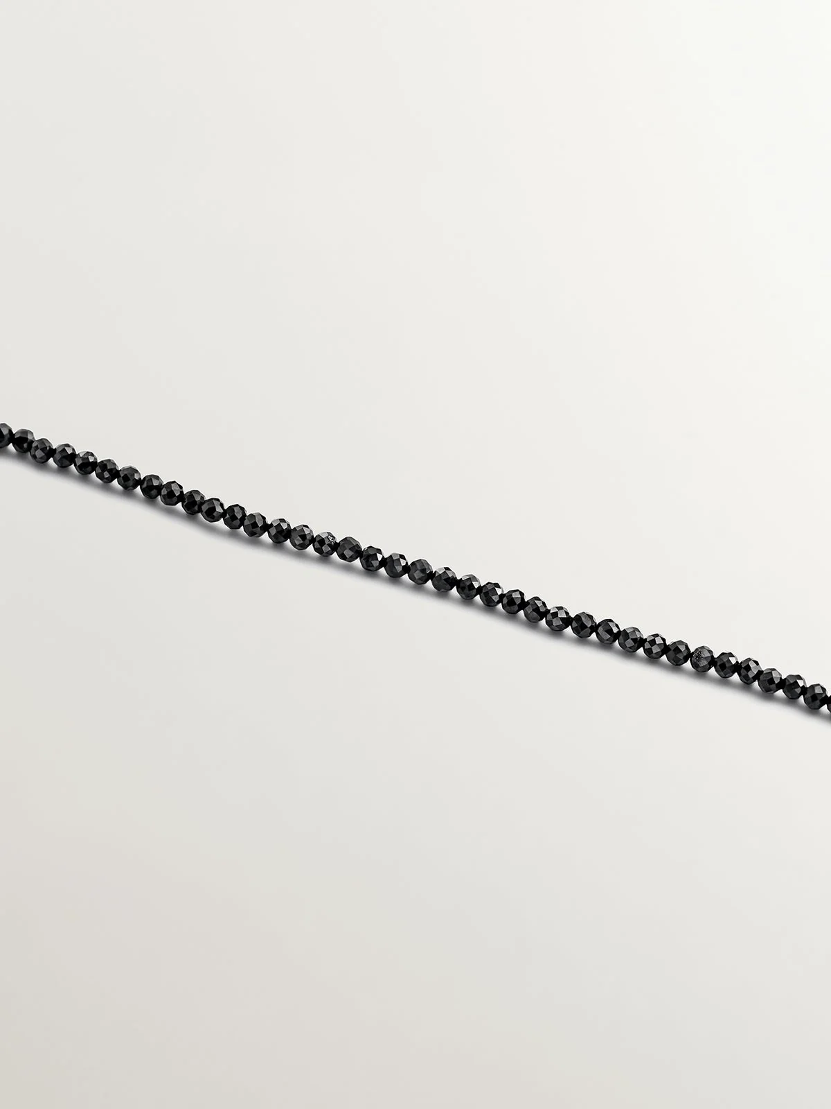 Collar de plata 925 con bolitas de espinelas negras - Image 3