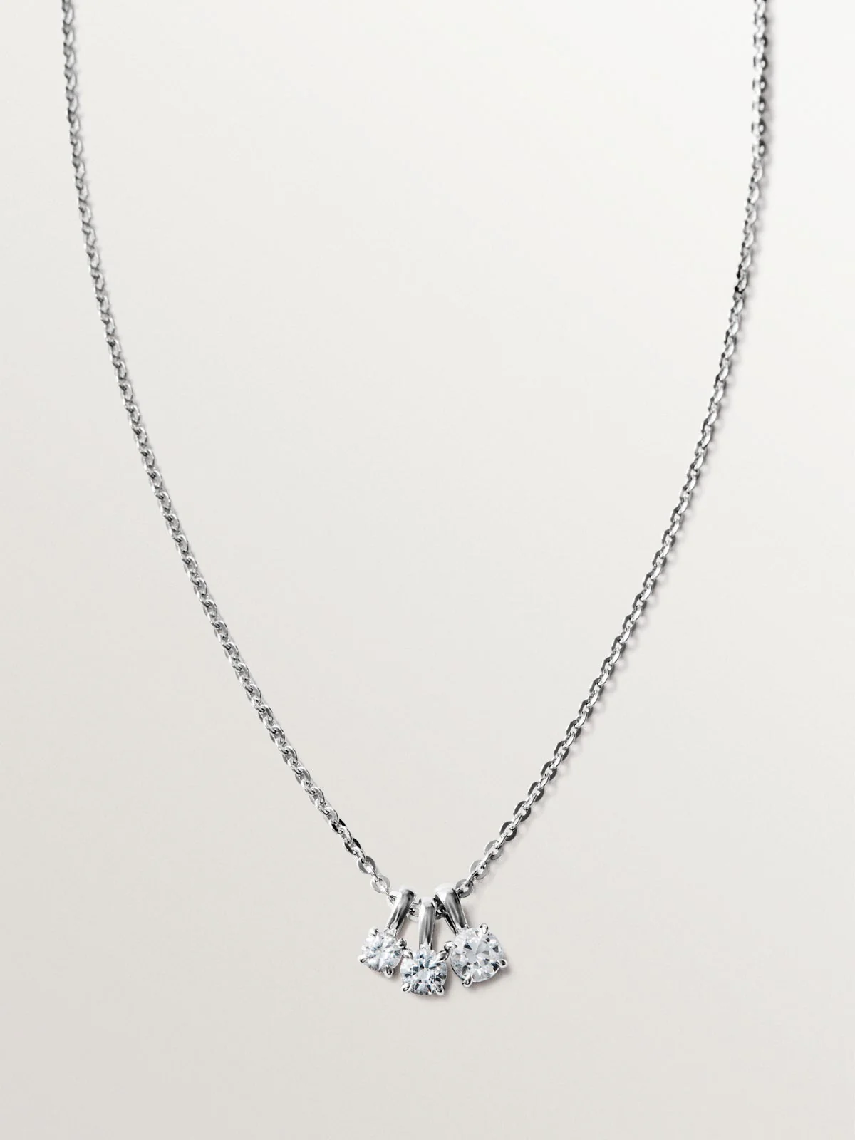Collar de plata 925 con cuarzos blancos