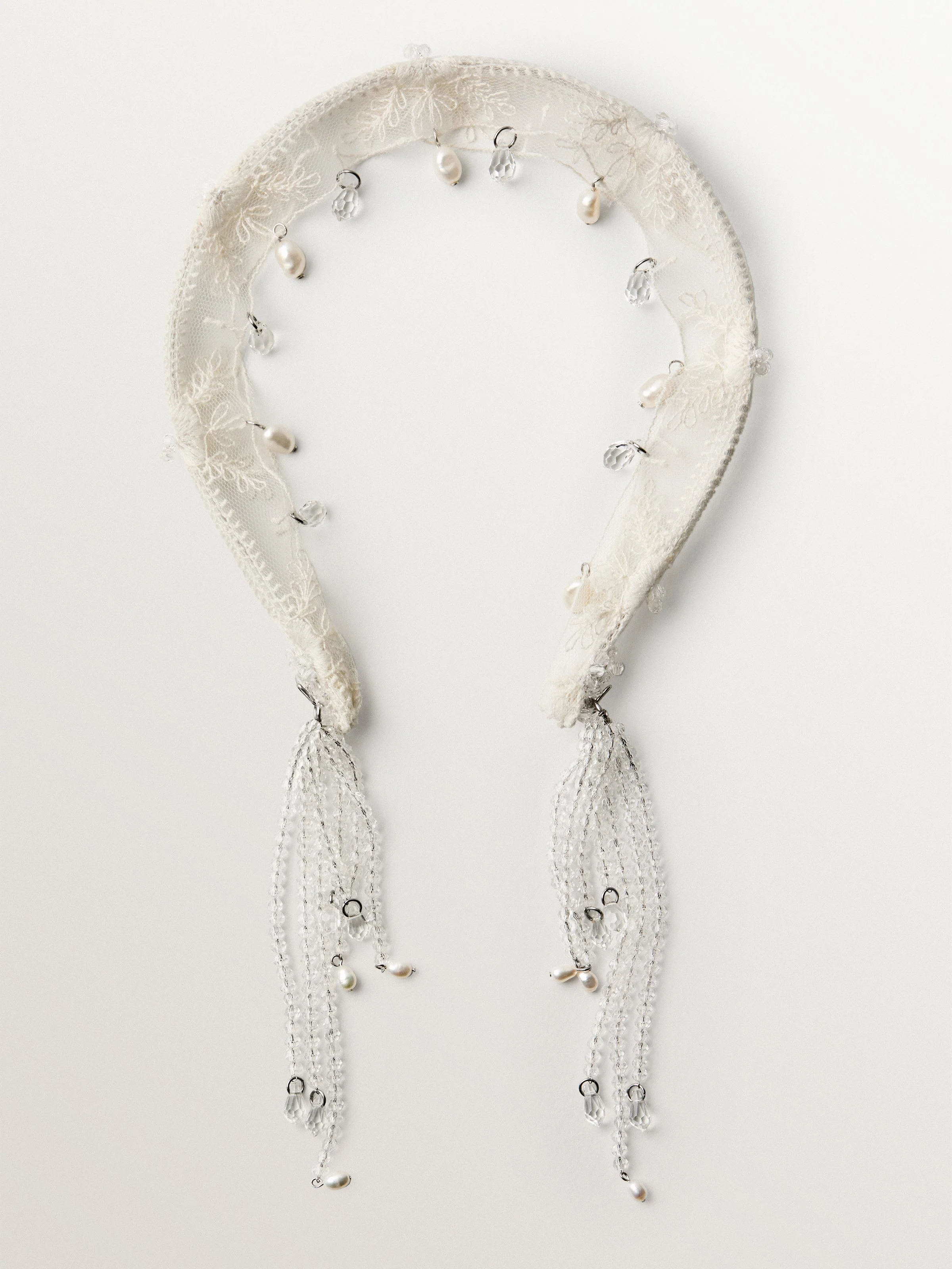 Diadema de encaje con cristales y perlas barrocas - Image 2