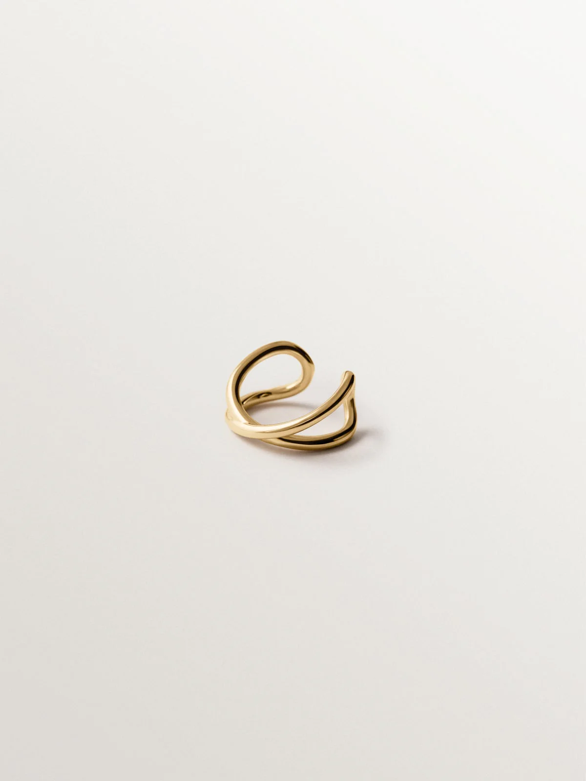 Earcuff cruzado de plata 925 bañada en oro amarillo de 18K - Image 3