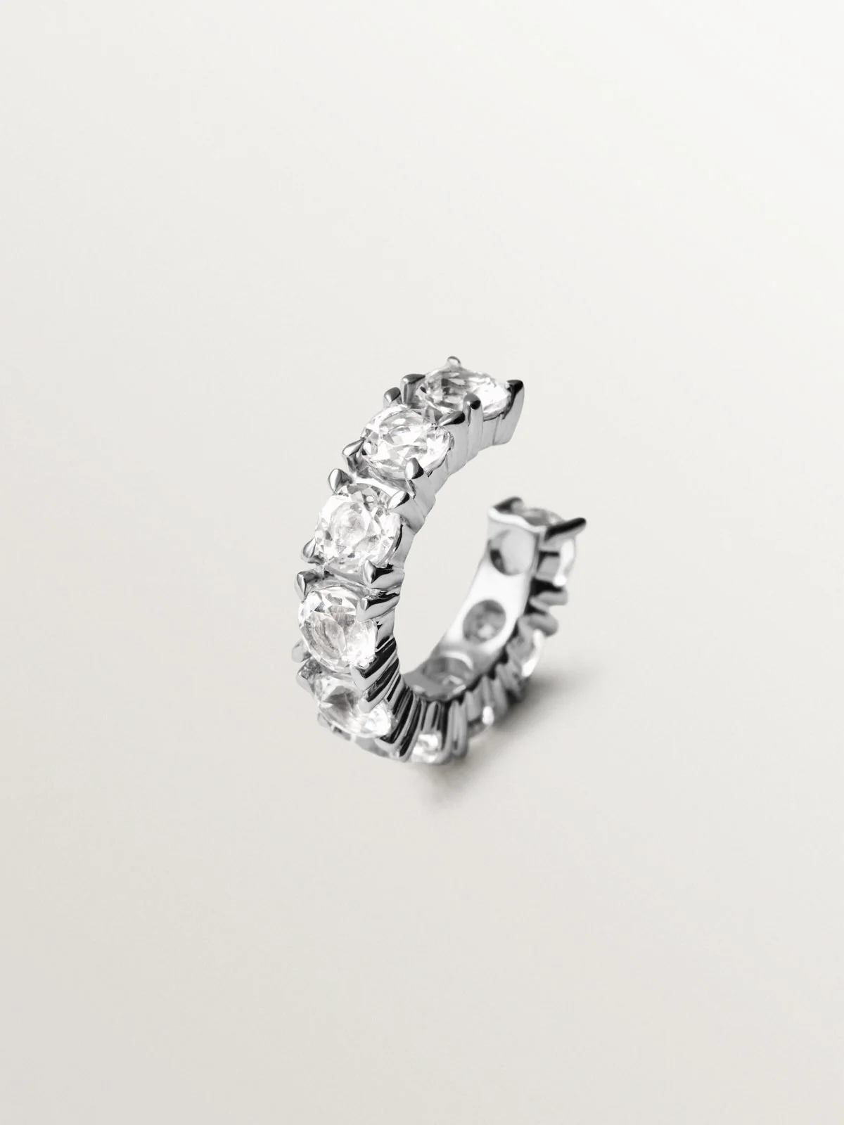 Pendiente earcuff grueso de plata 925 con topacios blancos