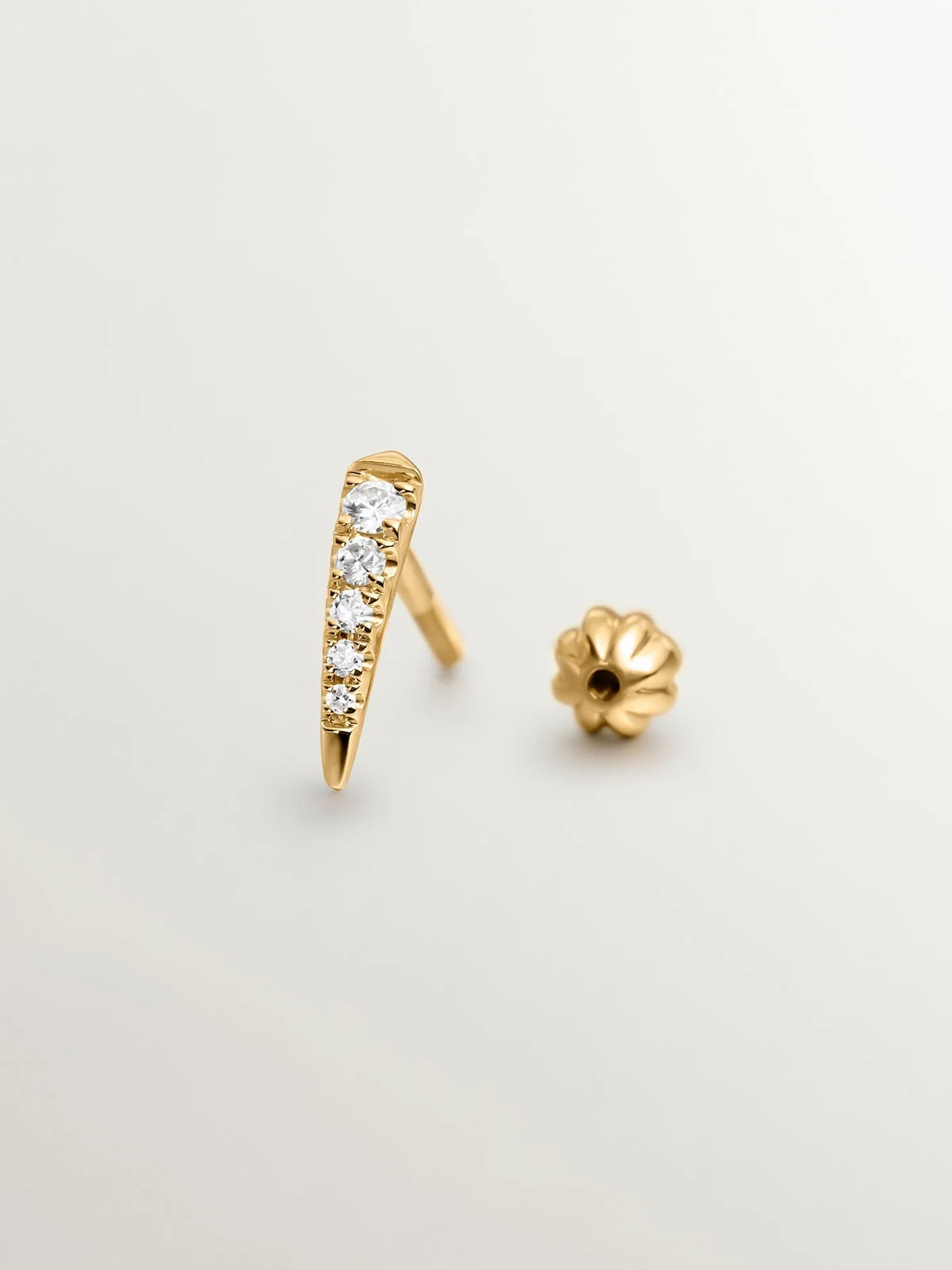 Pendiente individual de oro amarillo de 18K con diamantes - Image 2