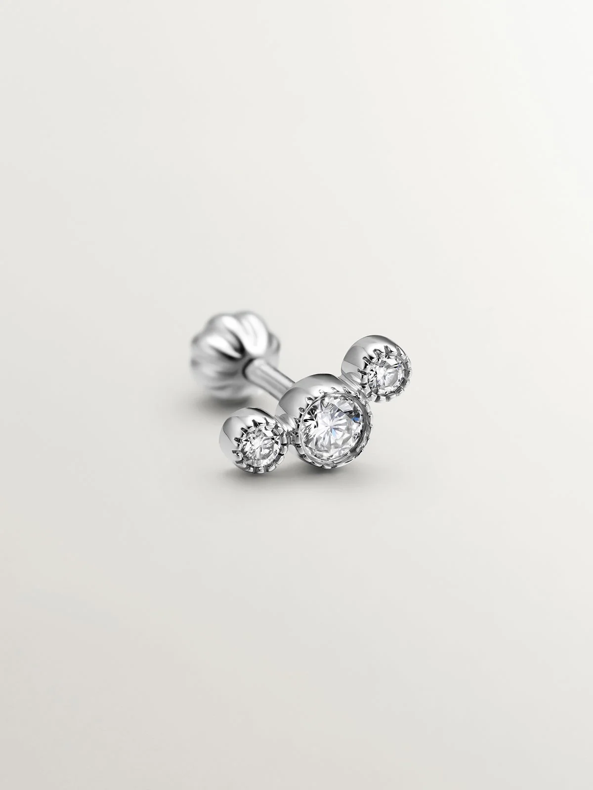 Pendiente individual de oro blanco de 18K con diamantes 0,0187 cts - Image 5