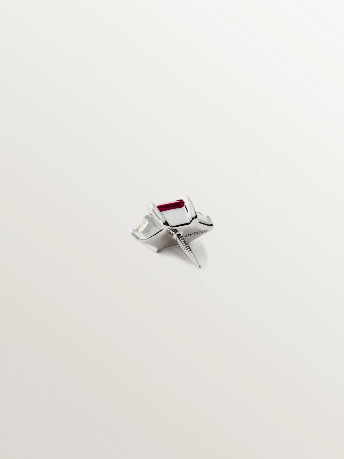 Pendiente individual de oro blanco de 18K con rubí rojo y diamantes blancos - Image 3