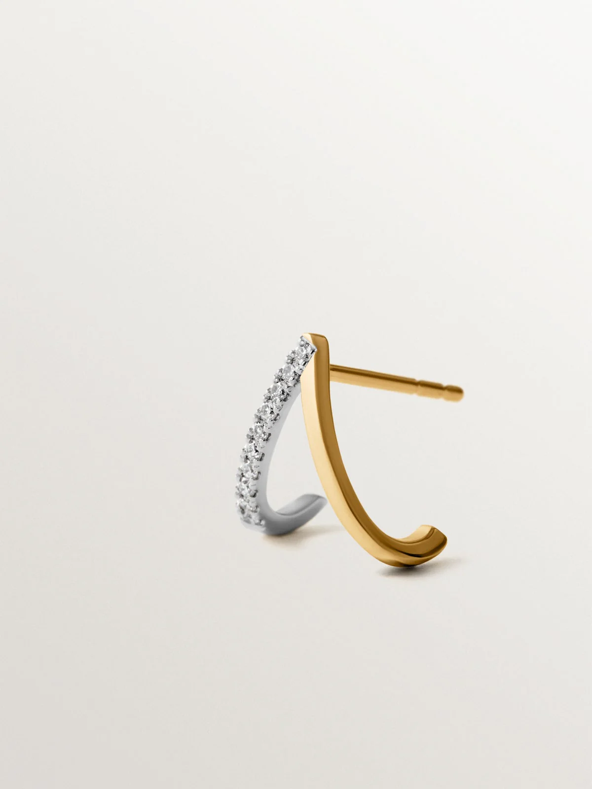 Pendiente individual de oro blanco y amarillo de 18K con diamantes - Image 3