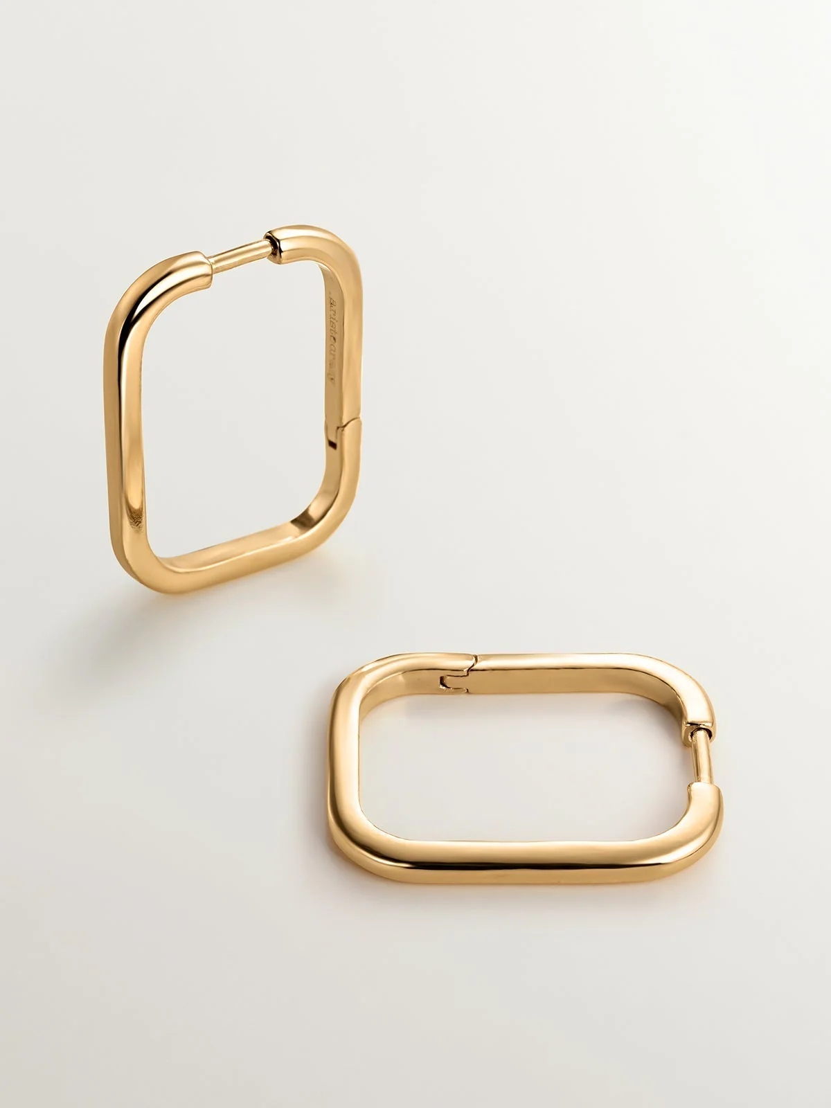 Pendientes de aro cuadrados grandes de plata 925 bañada en oro amarillo de 18K - Image 3