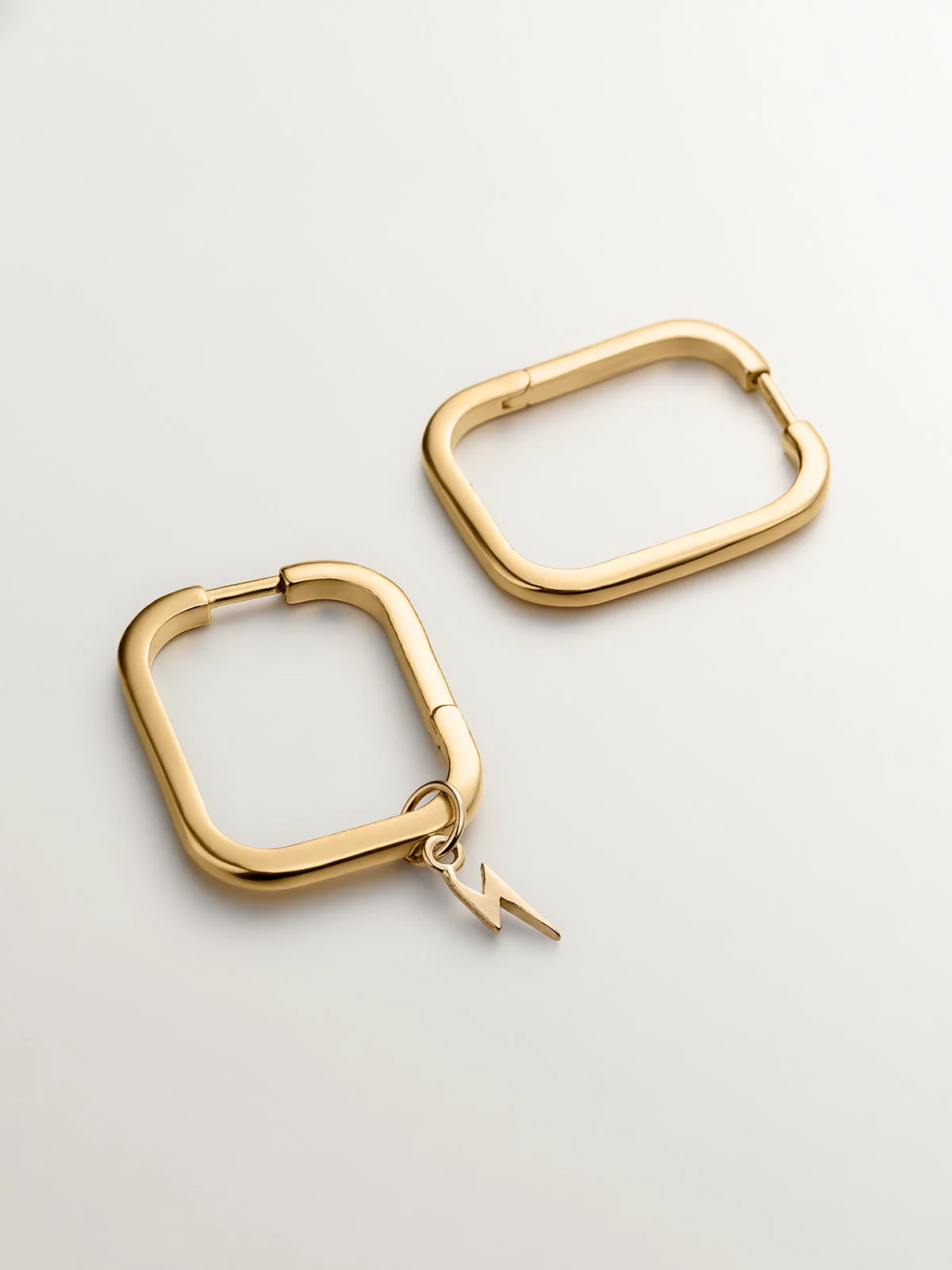 Pendientes de aro cuadrados grandes de plata 925 bañada en oro amarillo de 18K - Image 5