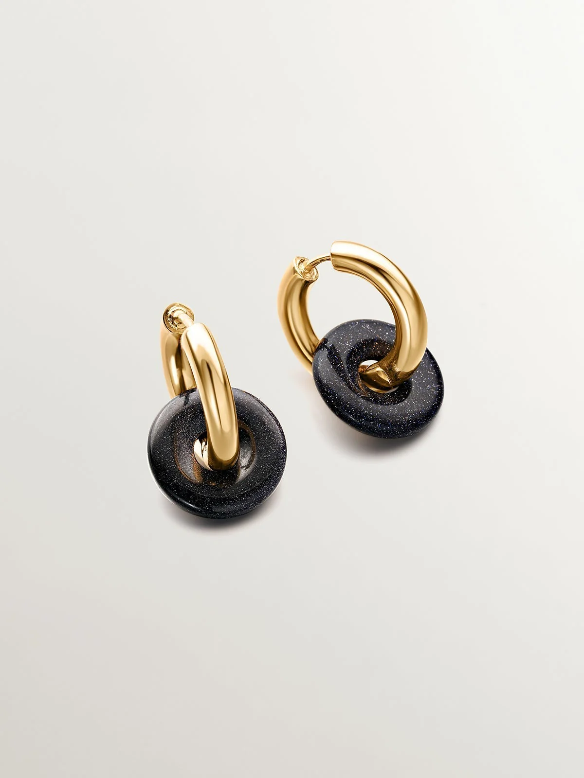 Pendientes de aro de plata 925 bañada en oro amarillo de 18K con arenisca azul