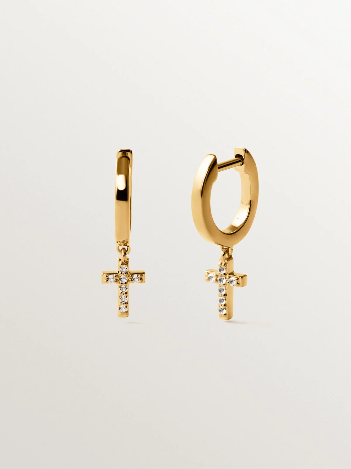 Pendientes de aro de plata 925 bañada en oro amarillo de 18K con topacios blancos y forma de cruz - Image 3