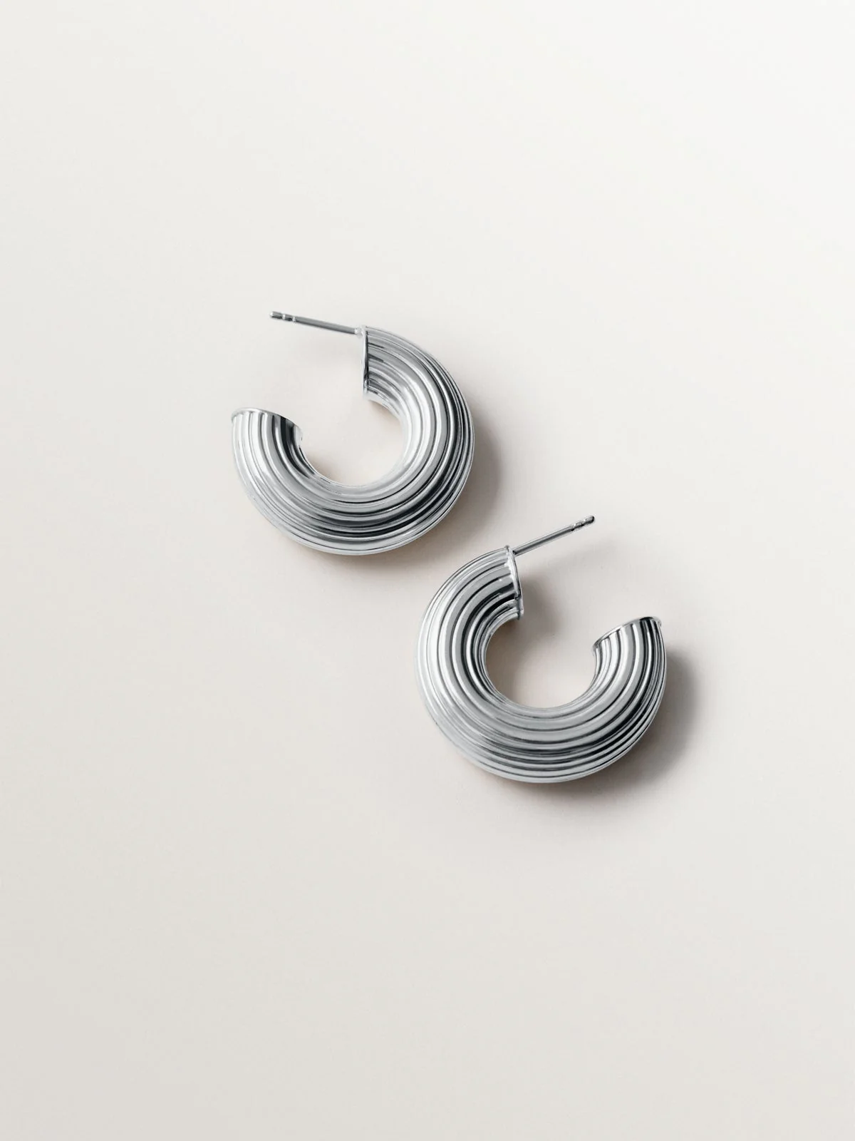 Pendientes de aro de plata 925 con textura - Image 5