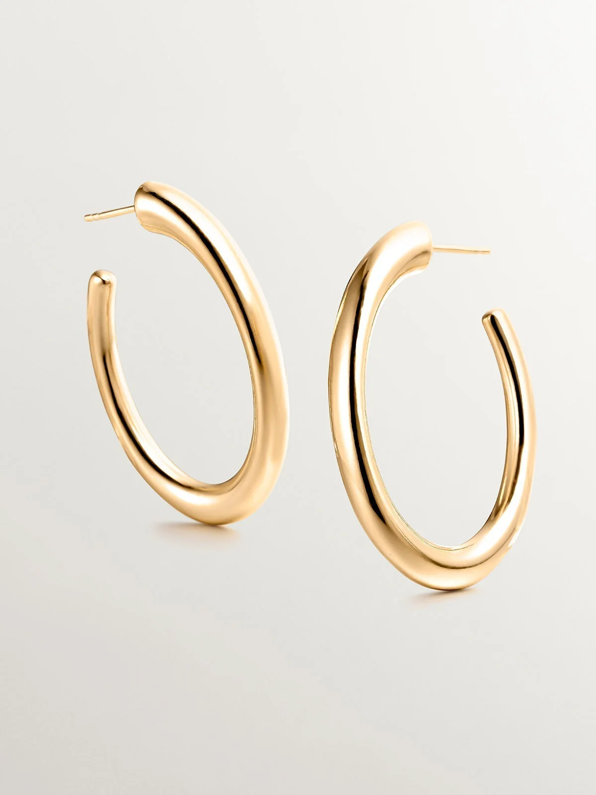 Pendientes de aro grandes de plata 925 bañada en oro amarillo de 18K con forma ovalada - Image 5