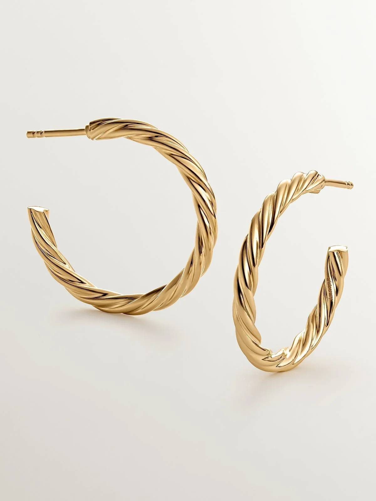 Pendientes de aro grandes de plata 925 bañada en oro amarillo de 18K con textura gallonada - Image 4