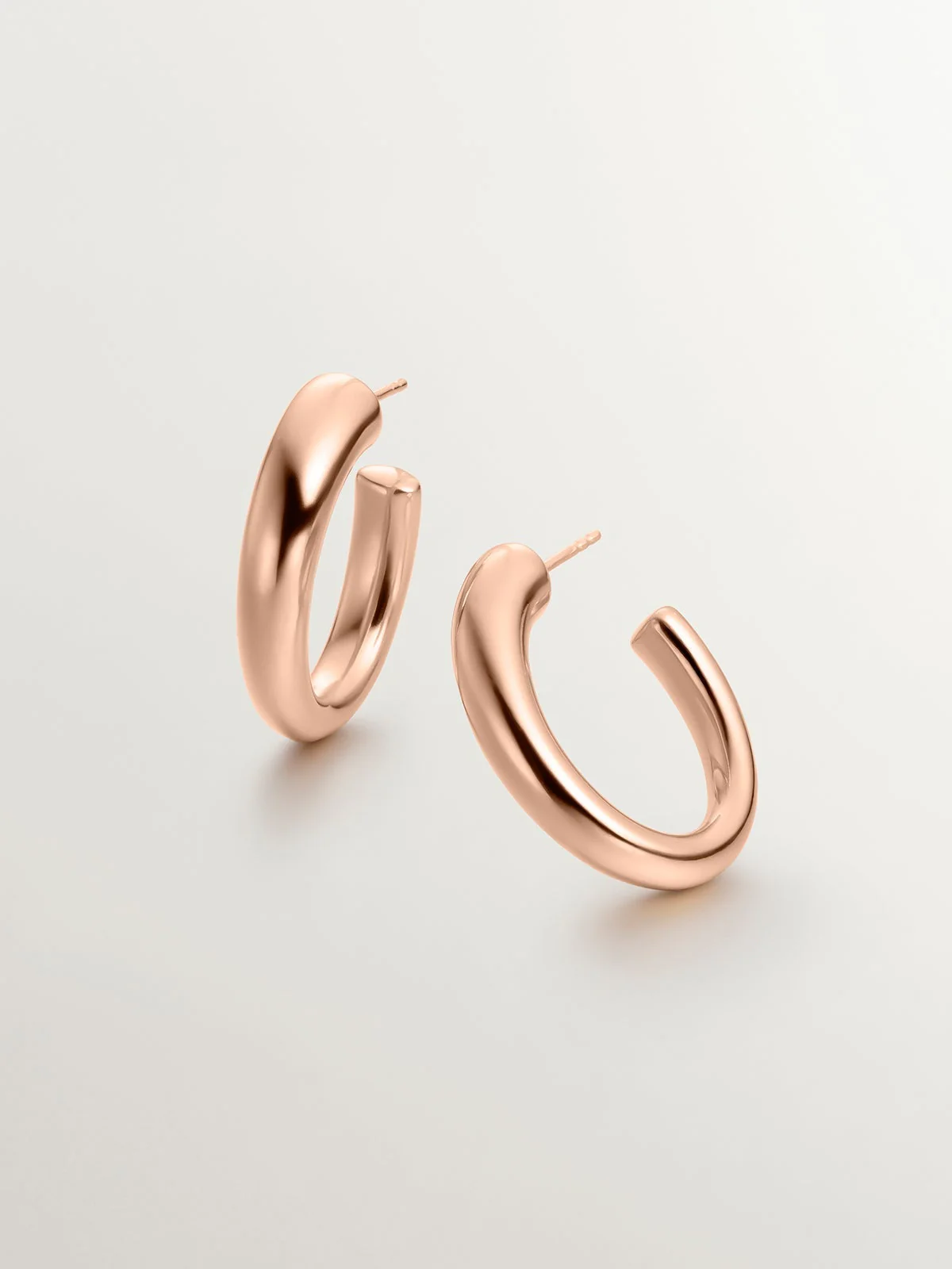 Pendientes de aro grandes y gruesos de plata 925 bañada en oro rosa de 18K con forma ovalada - Image 5