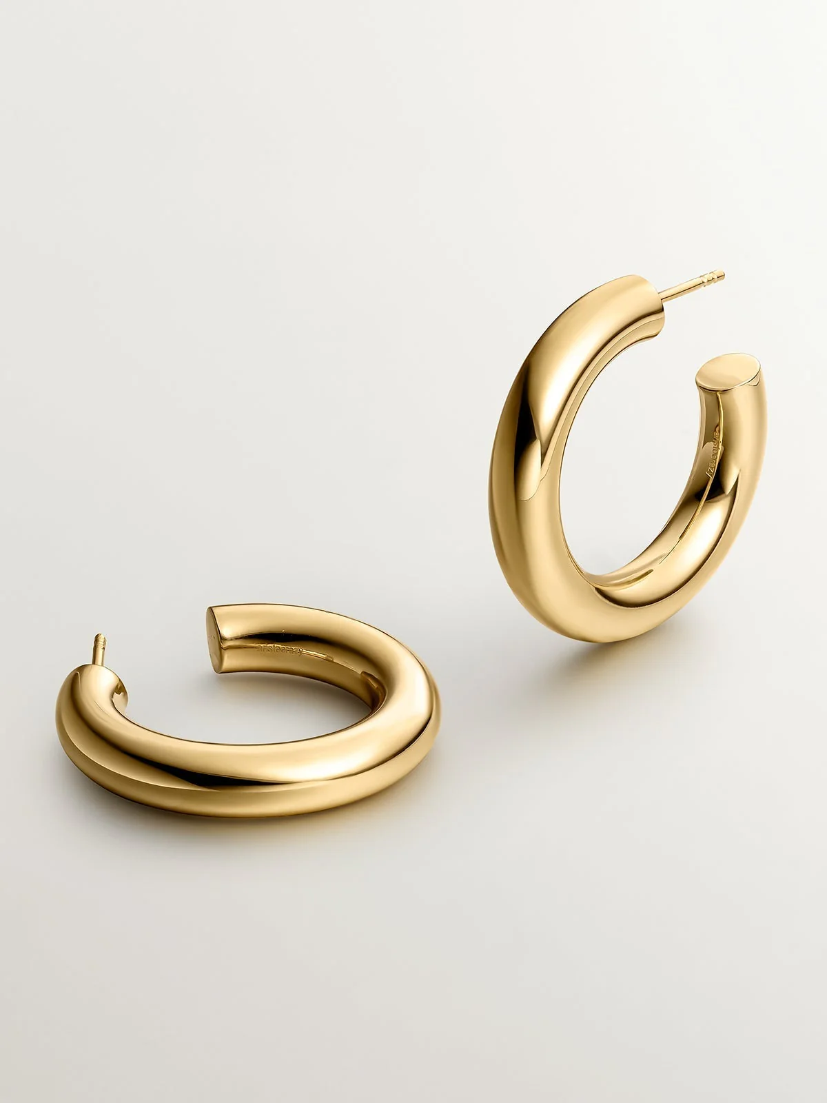 Pendientes de aro gruesos de plata 925 bañada en oro amarillo de 18K - Image 3