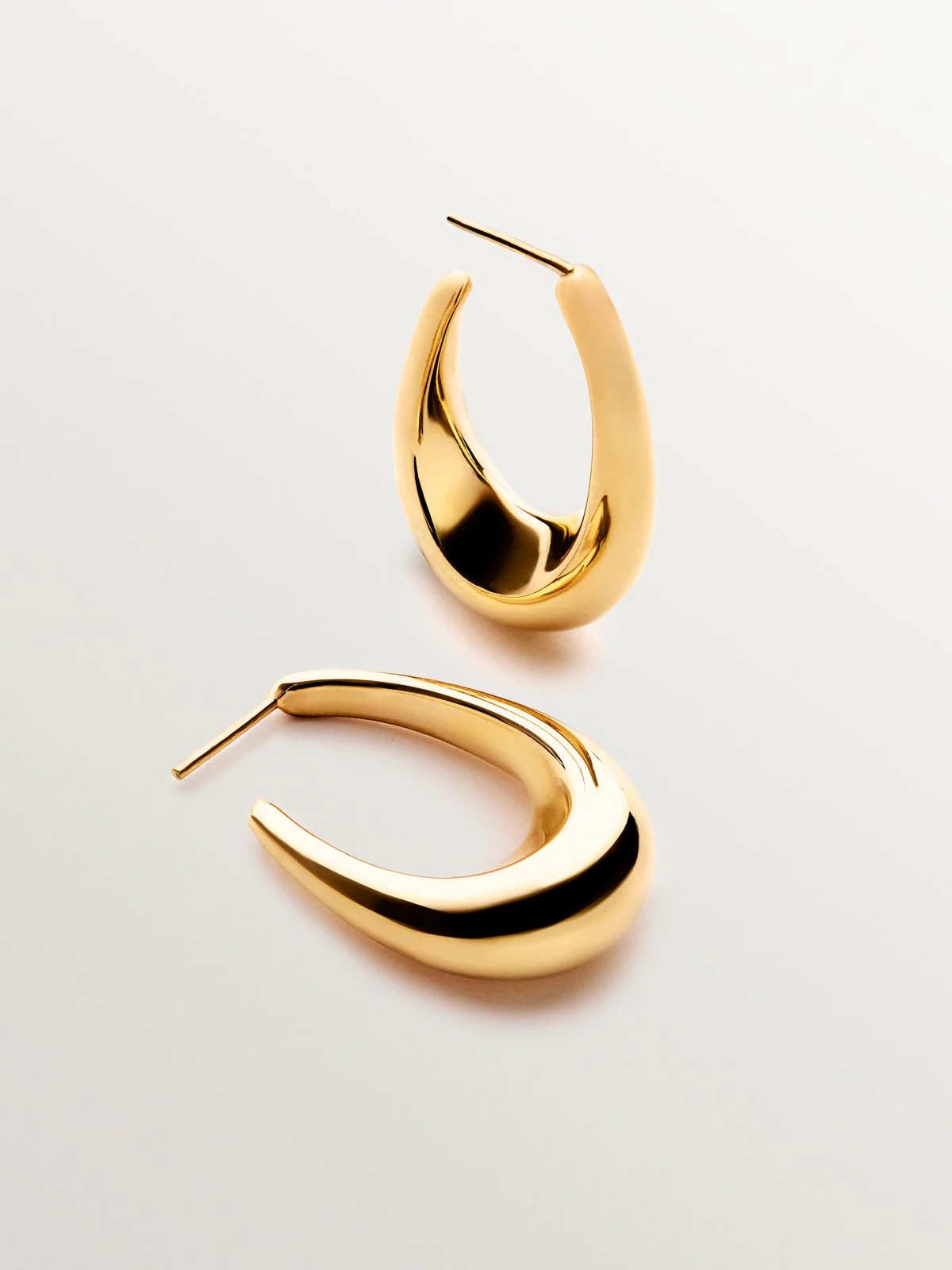 Pendientes de aro ovalados de plata 925 bañada en oro amarillo de 18K - Image 5