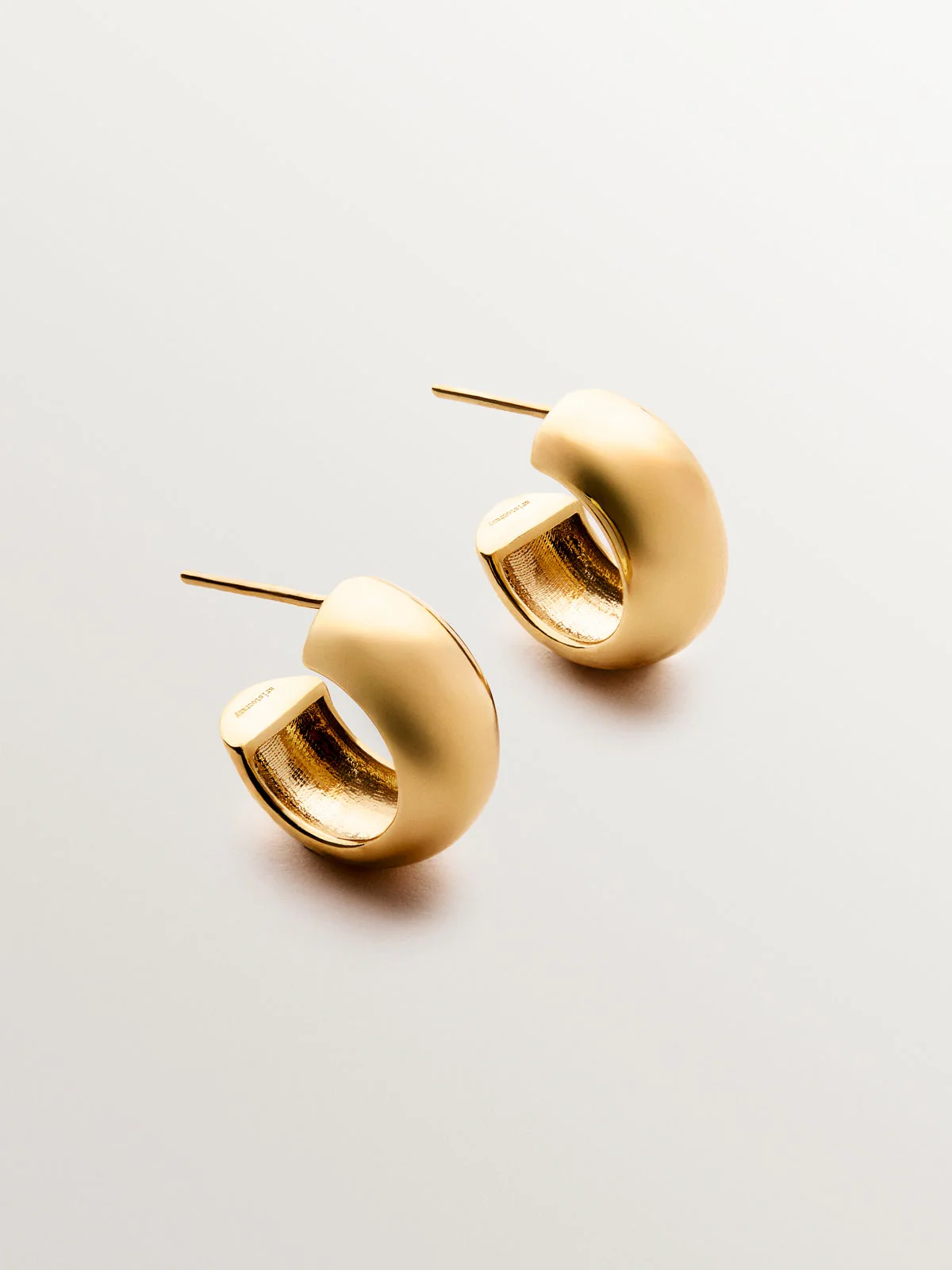 Pendientes de aro pequeños de plata 925 bañada en oro amarillo de 18K