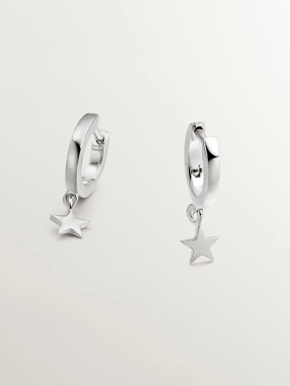 Pendientes de aro pequeños de plata 925 con estrella