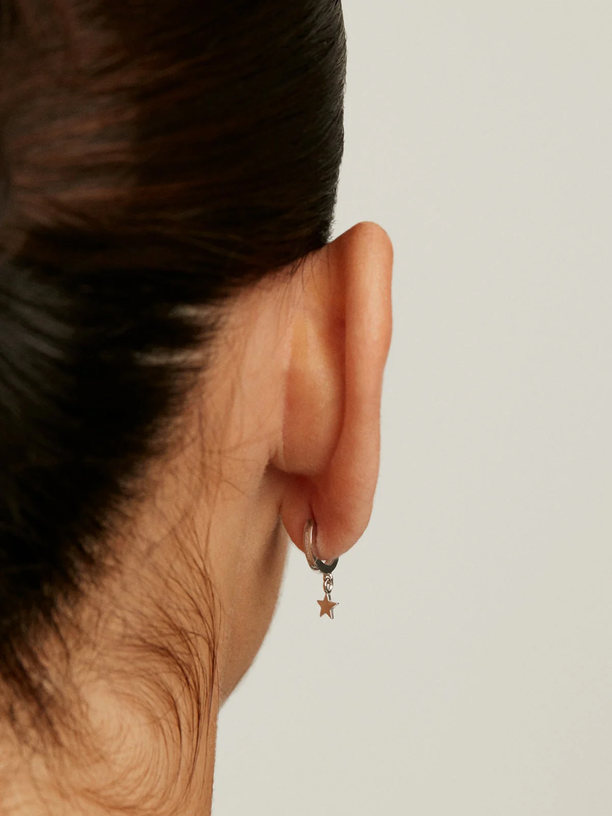 Pendientes de aro pequeños de plata 925 con estrella - Image 4
