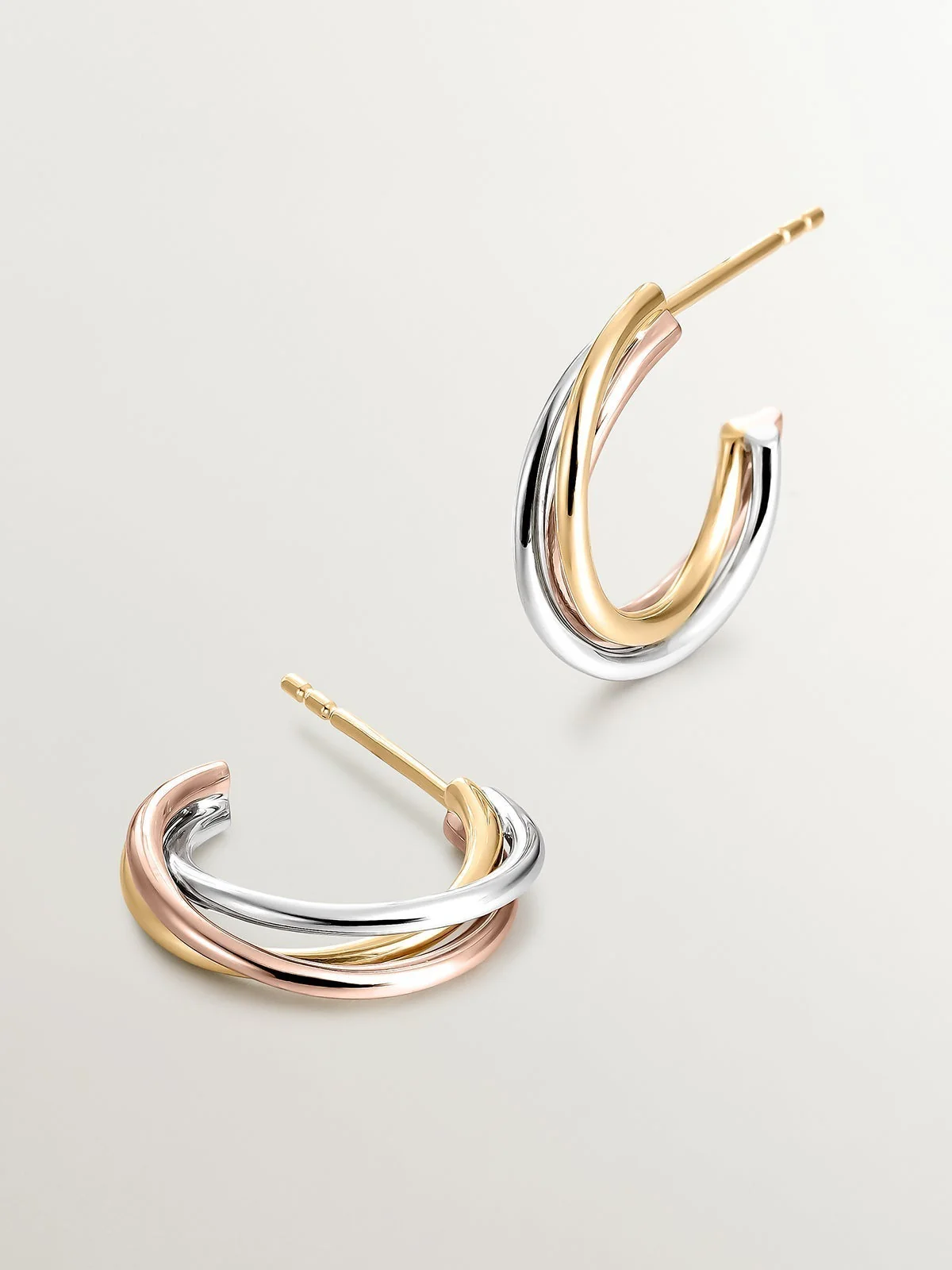 Pendientes de aro triples de oro blanco, amarillo y rosa de 9K