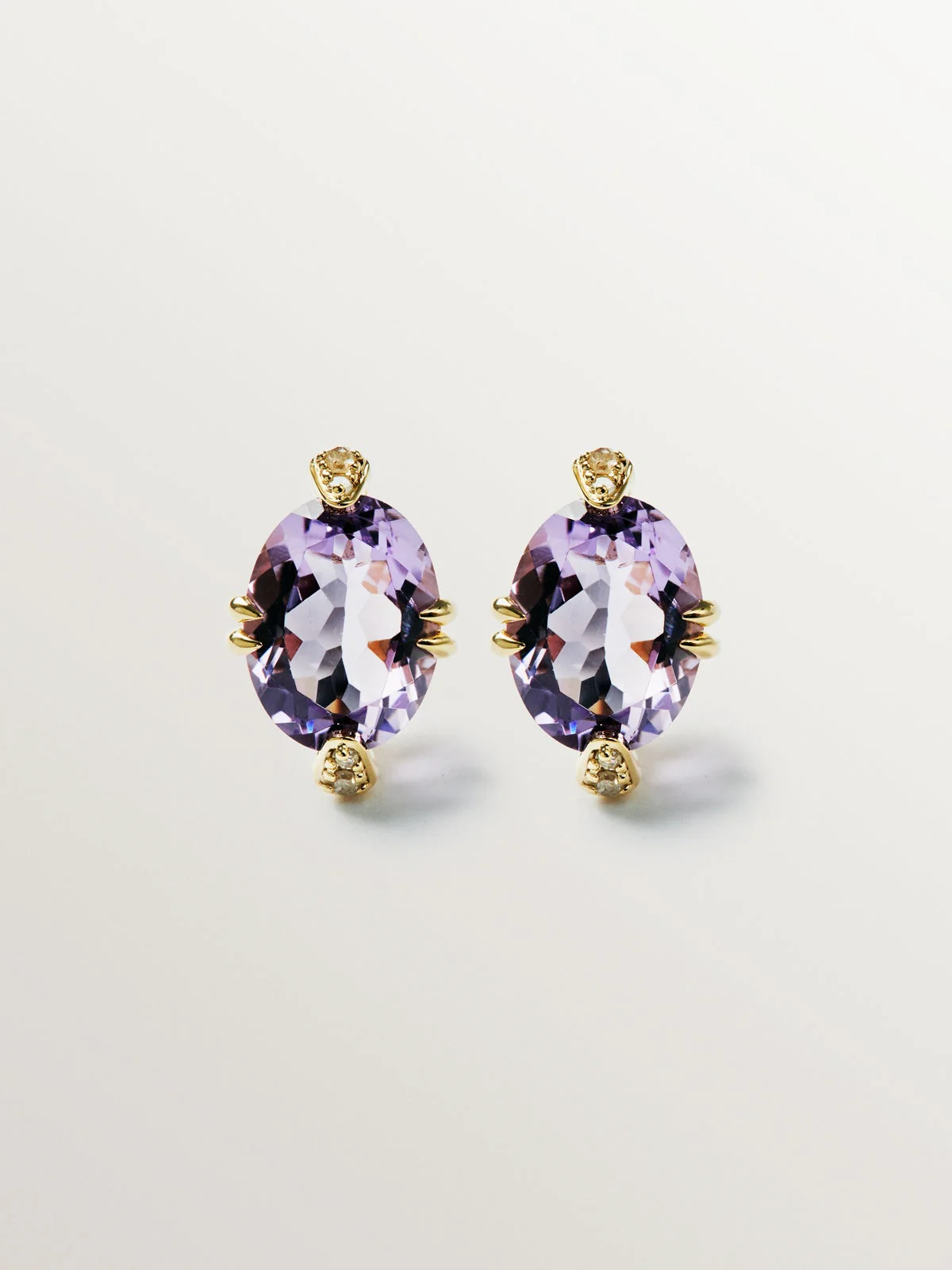 Pendientes de botón de oro amarillo de 9K con amatistas rosas y diamantes