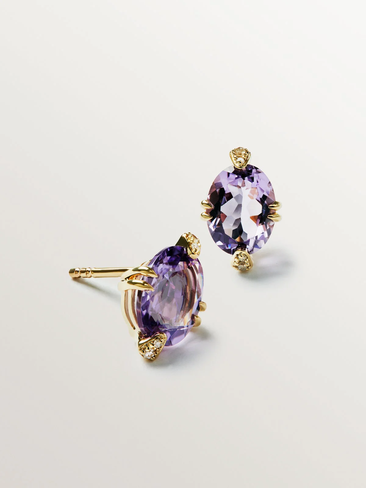 Pendientes de botón de oro amarillo de 9K con amatistas rosas y diamantes - Image 3
