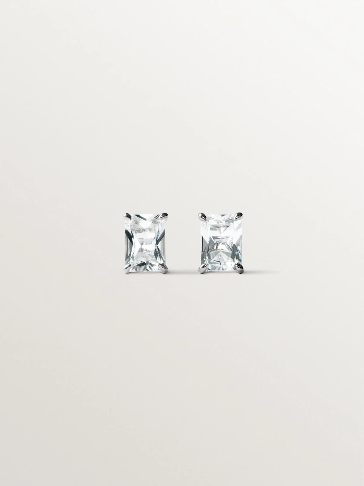 Pendientes de botón de plata 925 con cuarzos blancos