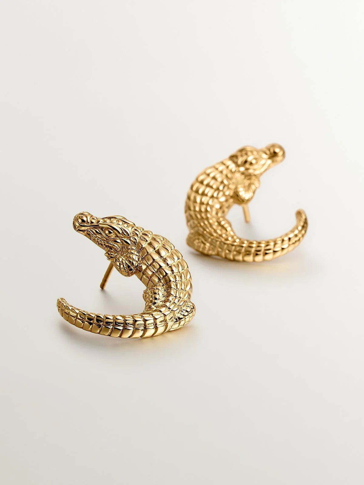 Pendientes de plata 925 bañada en oro amarillo de 18K con forma de cocodrilo - Image 5