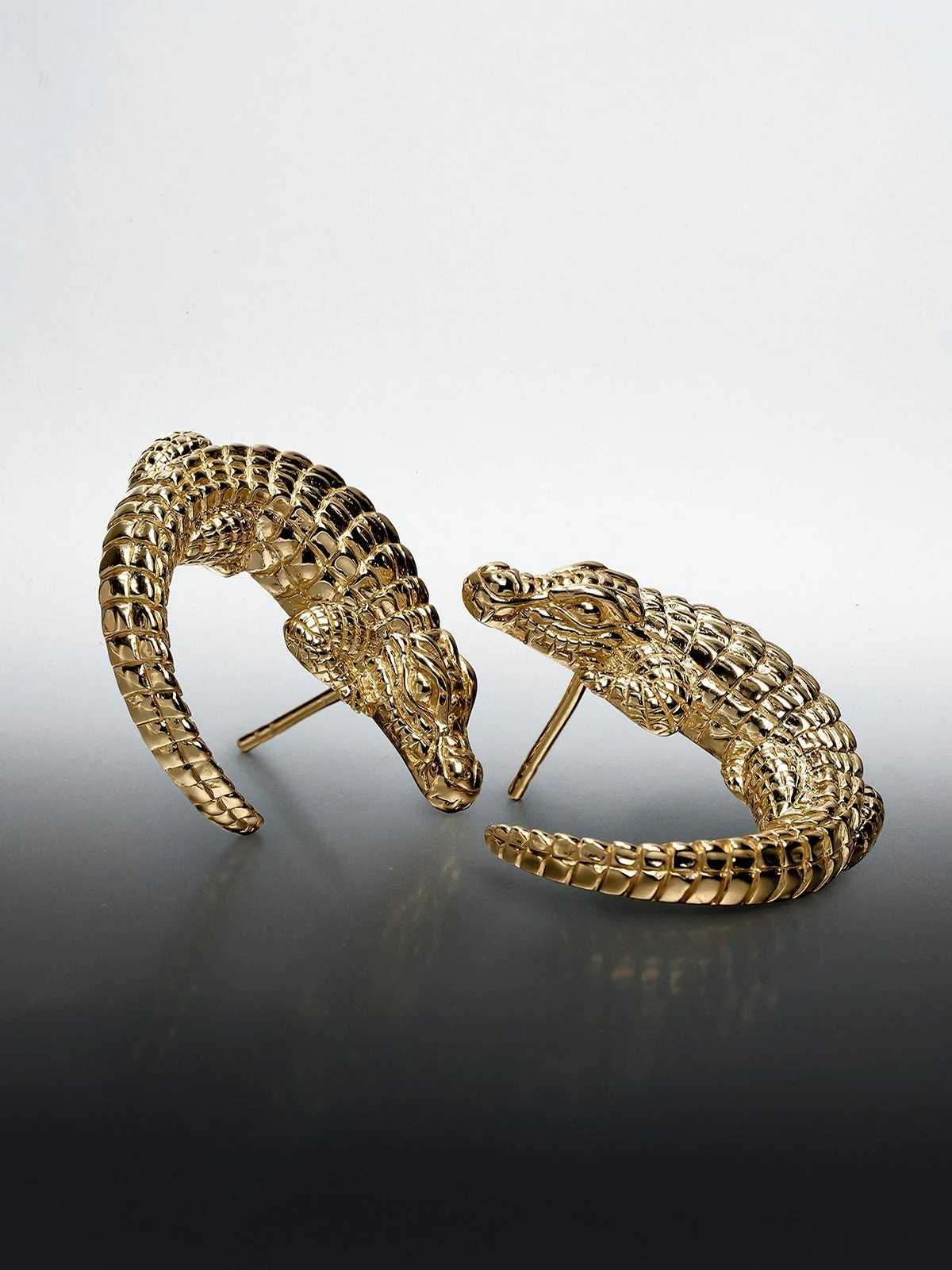 Pendientes de plata 925 bañada en oro amarillo de 18K con forma de cocodrilo - Image 9