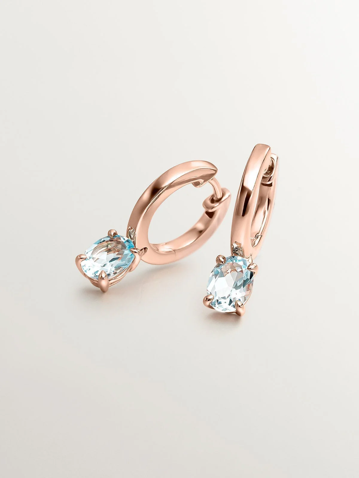 Pendientes de plata 925 bañada en oro rosa de 18K con topacio azul sky - Image 3