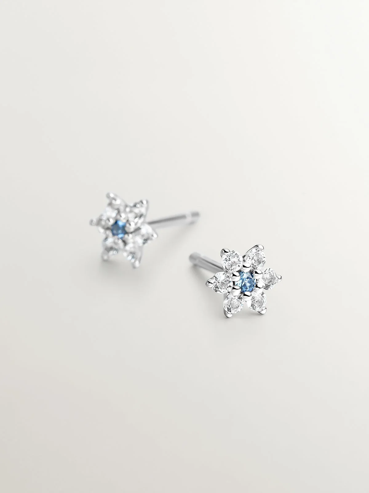 Pendientes de plata 925 en forma de flor con zafiro y topacios - Image 3