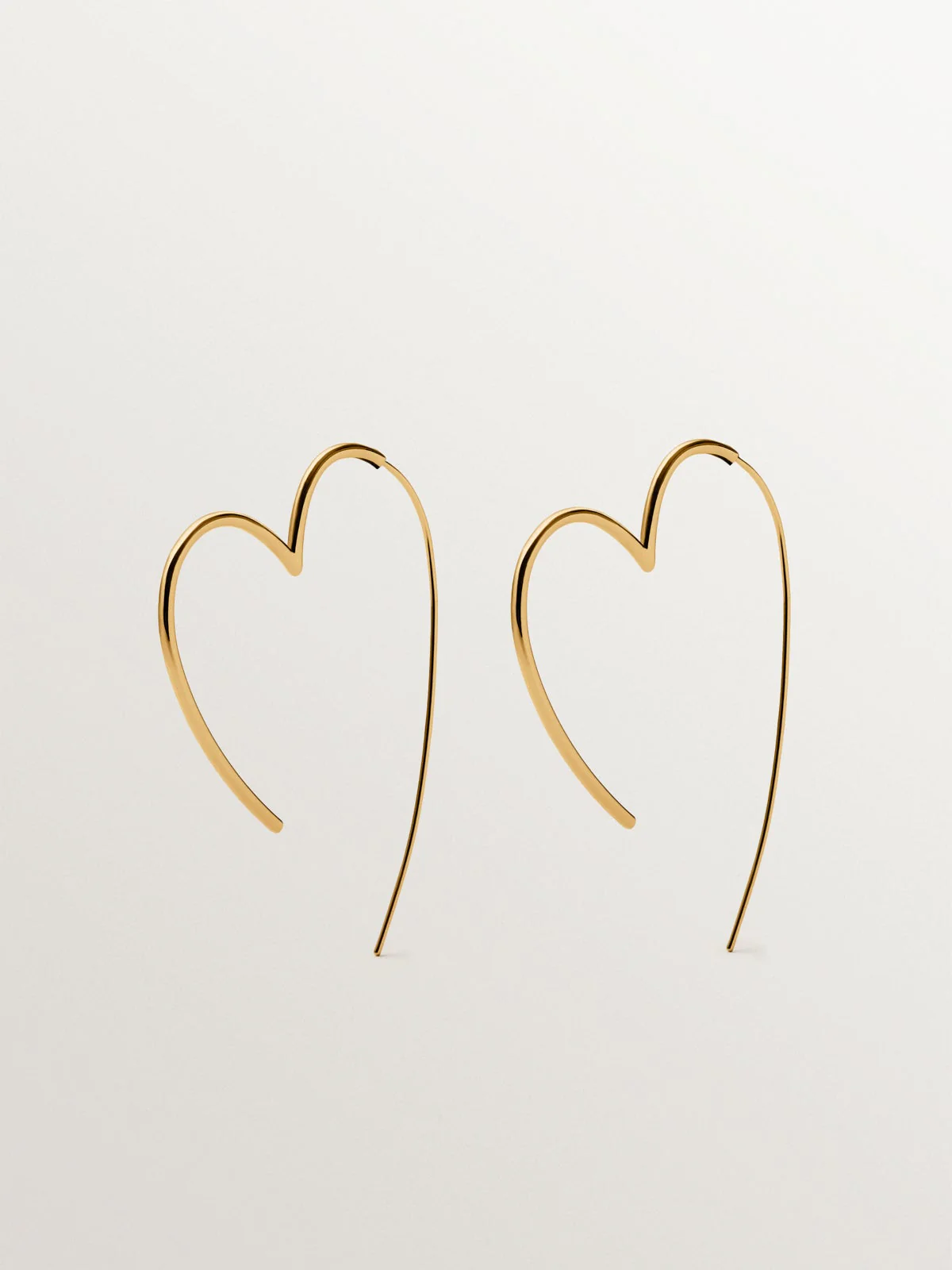 Pendientes de plata bañada en oro amarillo de 18K en forma de corazón - Image 3