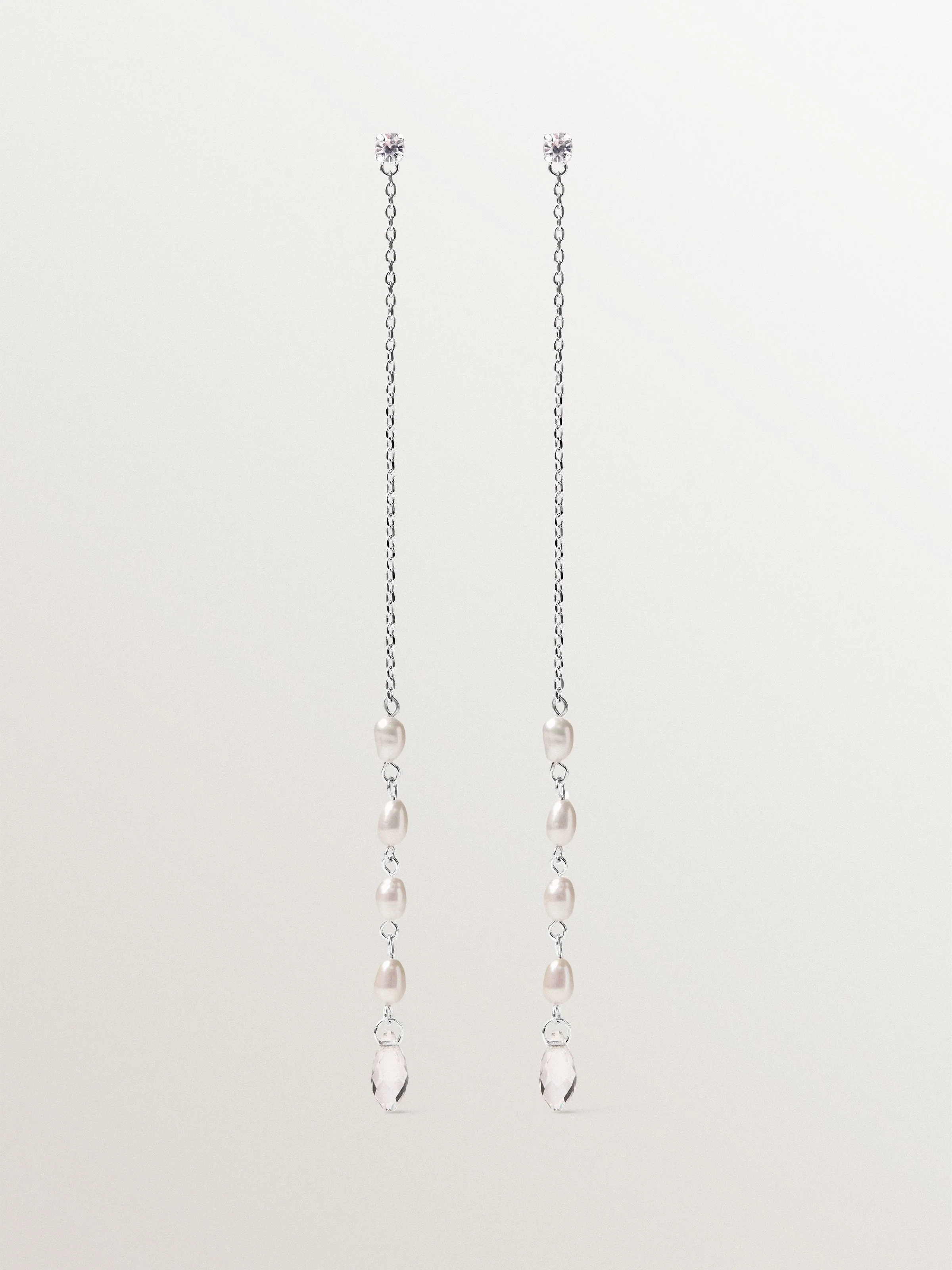 Pendientes largos con perlas barrocas y cristales
