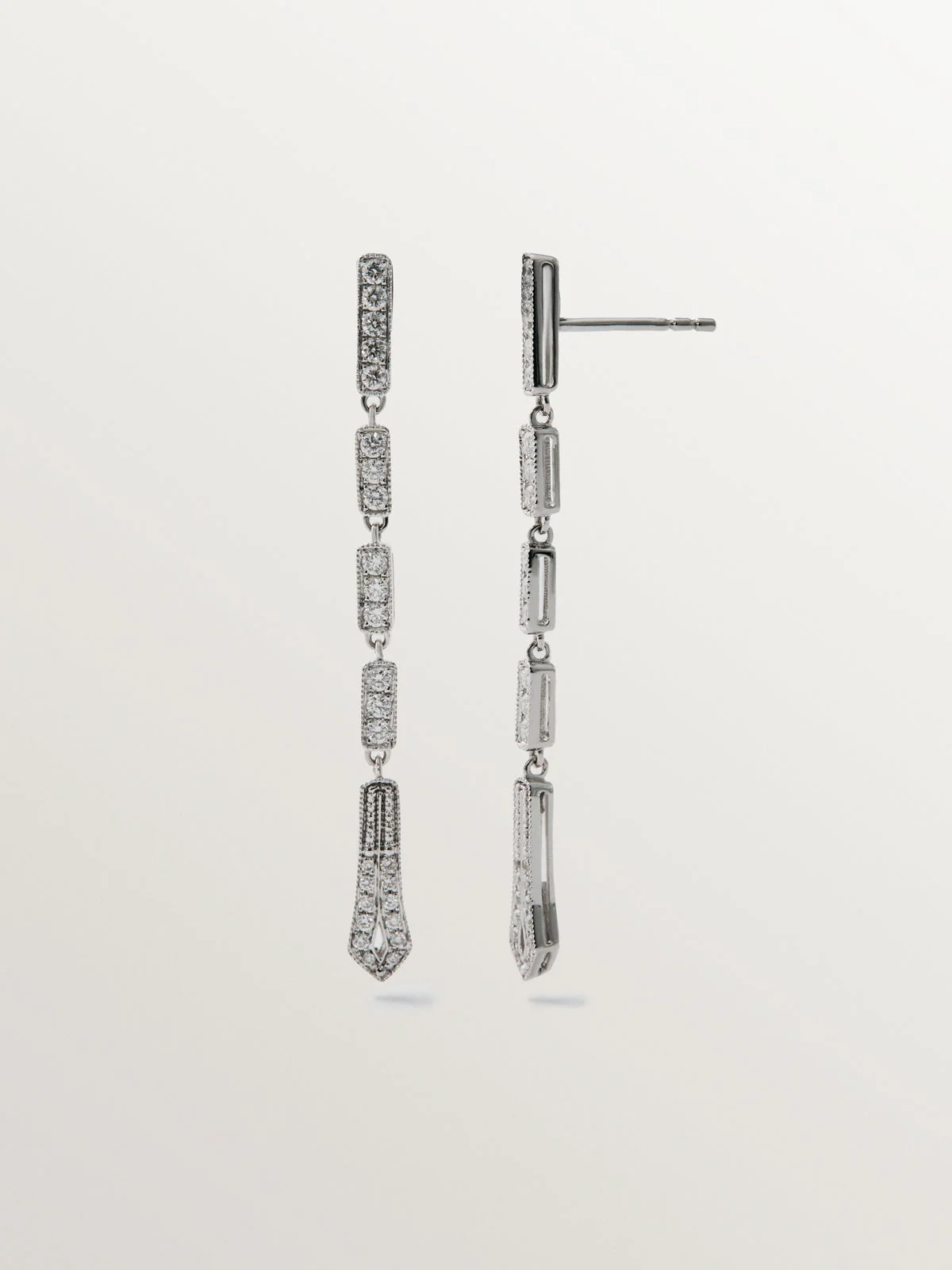 Pendientes largos de oro blanco de 18K con diamantes en talla brillante - Image 3