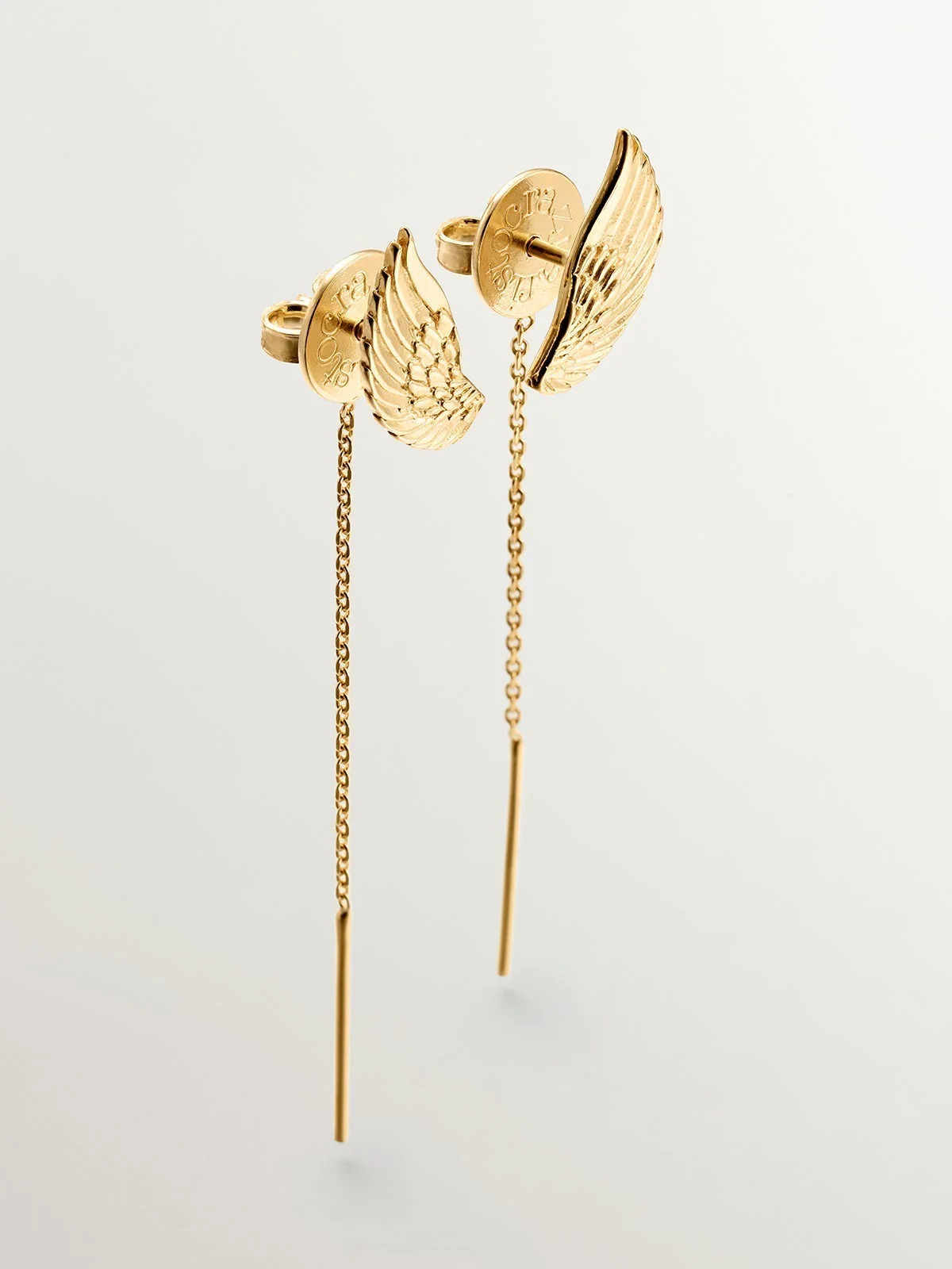 Pendientes largos de plata 925 bañada en oro amarillo de 18K con alas - Image 3