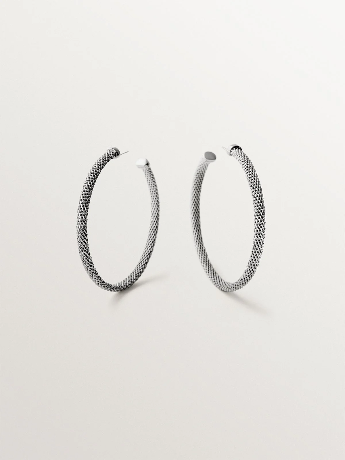 Pendientes medianos de plata 925 con textura de malla