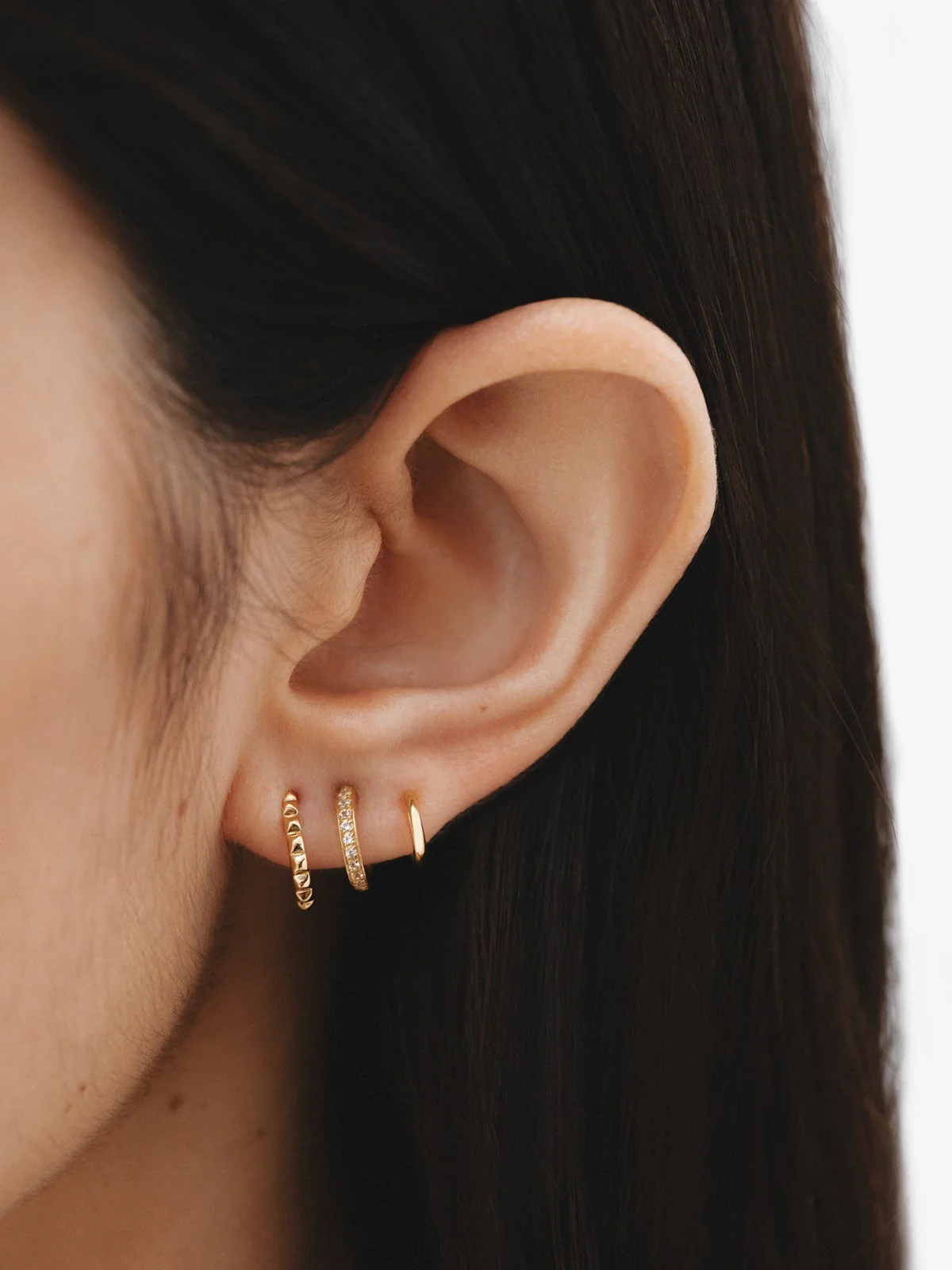 Pendientes trepadores de plata 925 bañada en oro amarillo de 18K con topacios blancos - Image 3