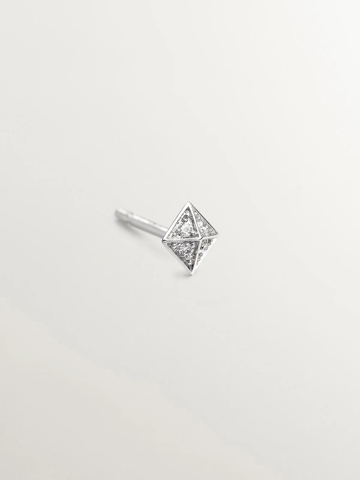 Piercing cuadrado de oro blanco de 18K con diamantes - Image 3