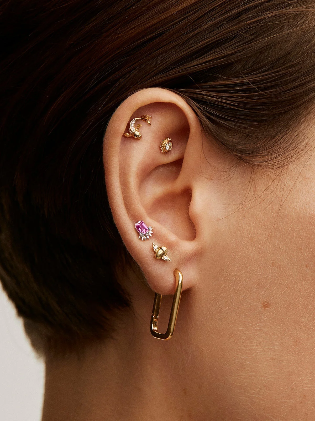 Piercing de oro amarillo de 18K con diamante - Image 5