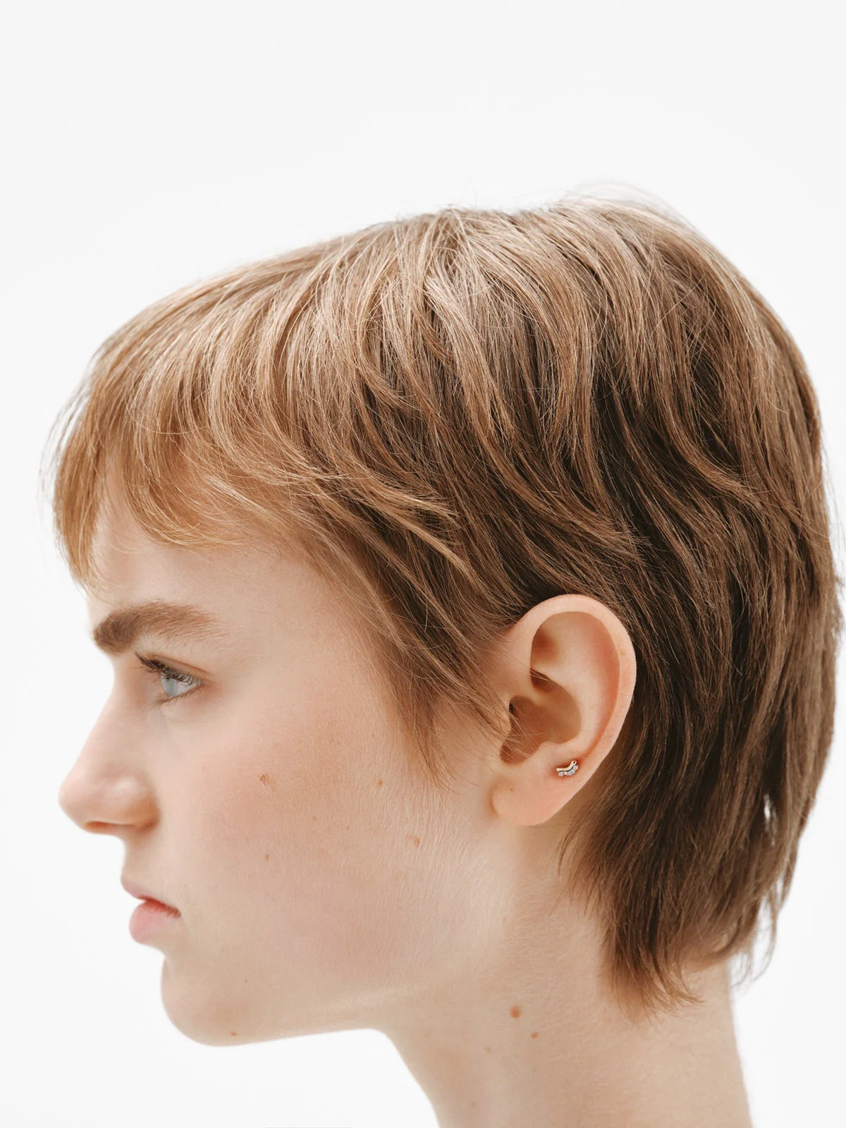 Piercing individual de oro amarillo y blanco de 18K con diamantes blancos en talla brillante. - Image 4