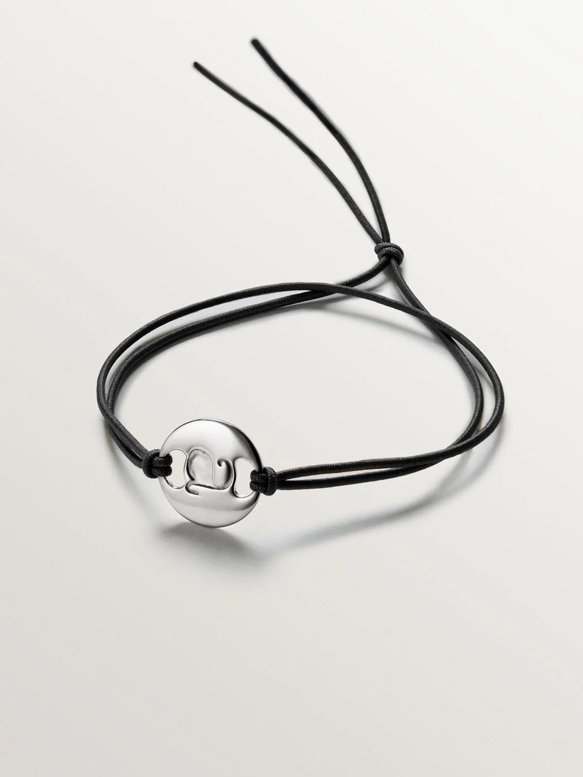 Pulsera con medalla de plata y grabado Aristocrazy