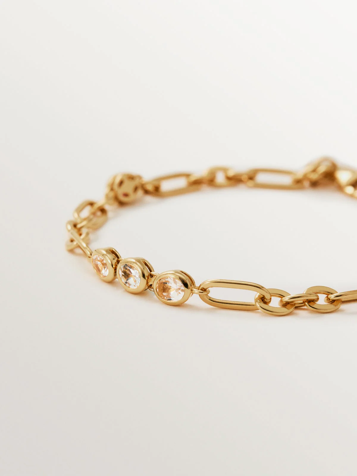 Pulsera de cadena de plata 925 bañada en oro amarillo de 18K con topacios blancos - Image 3