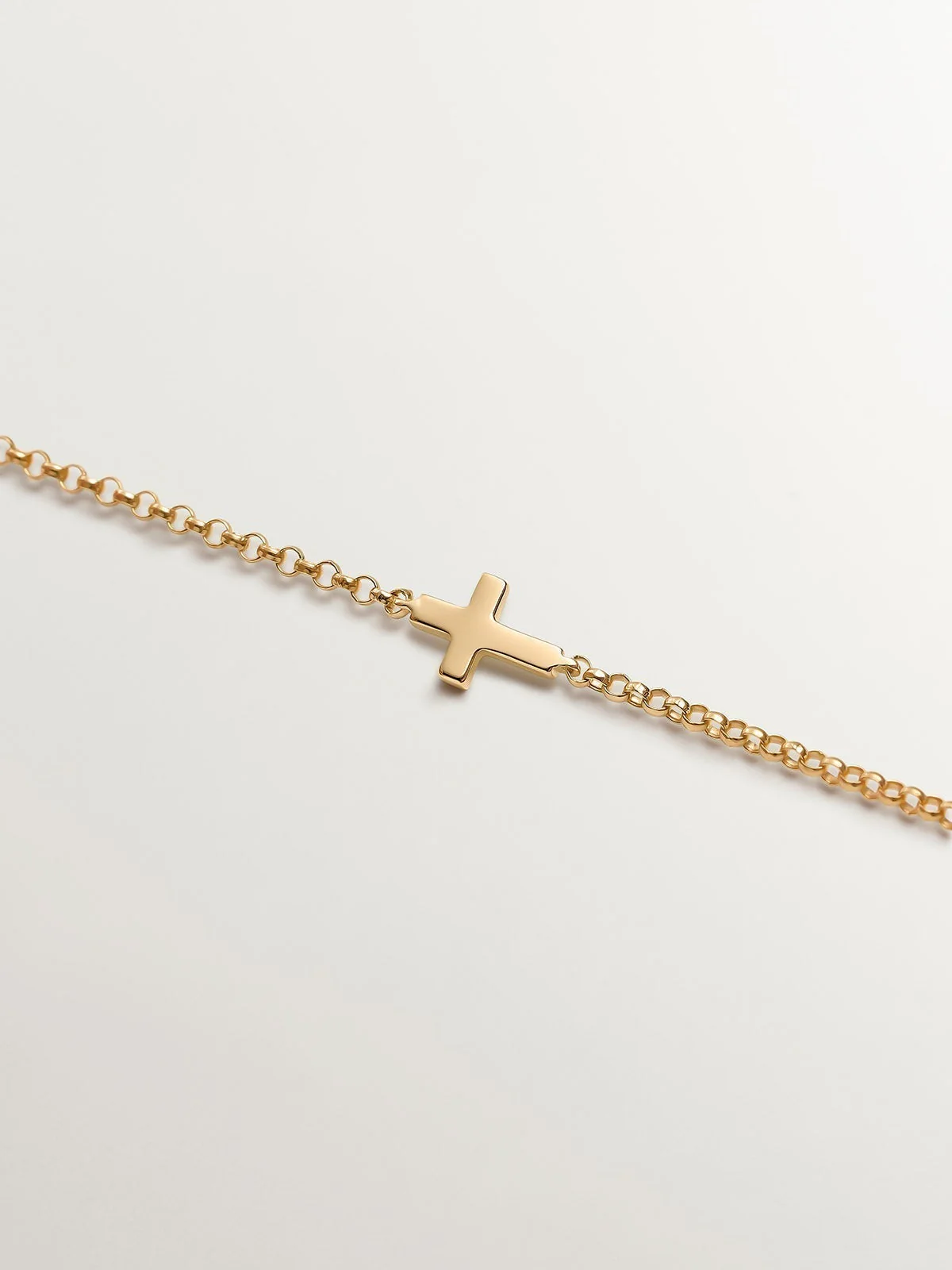 Pulsera de oro amarillo de 9K con cruz - Image 5