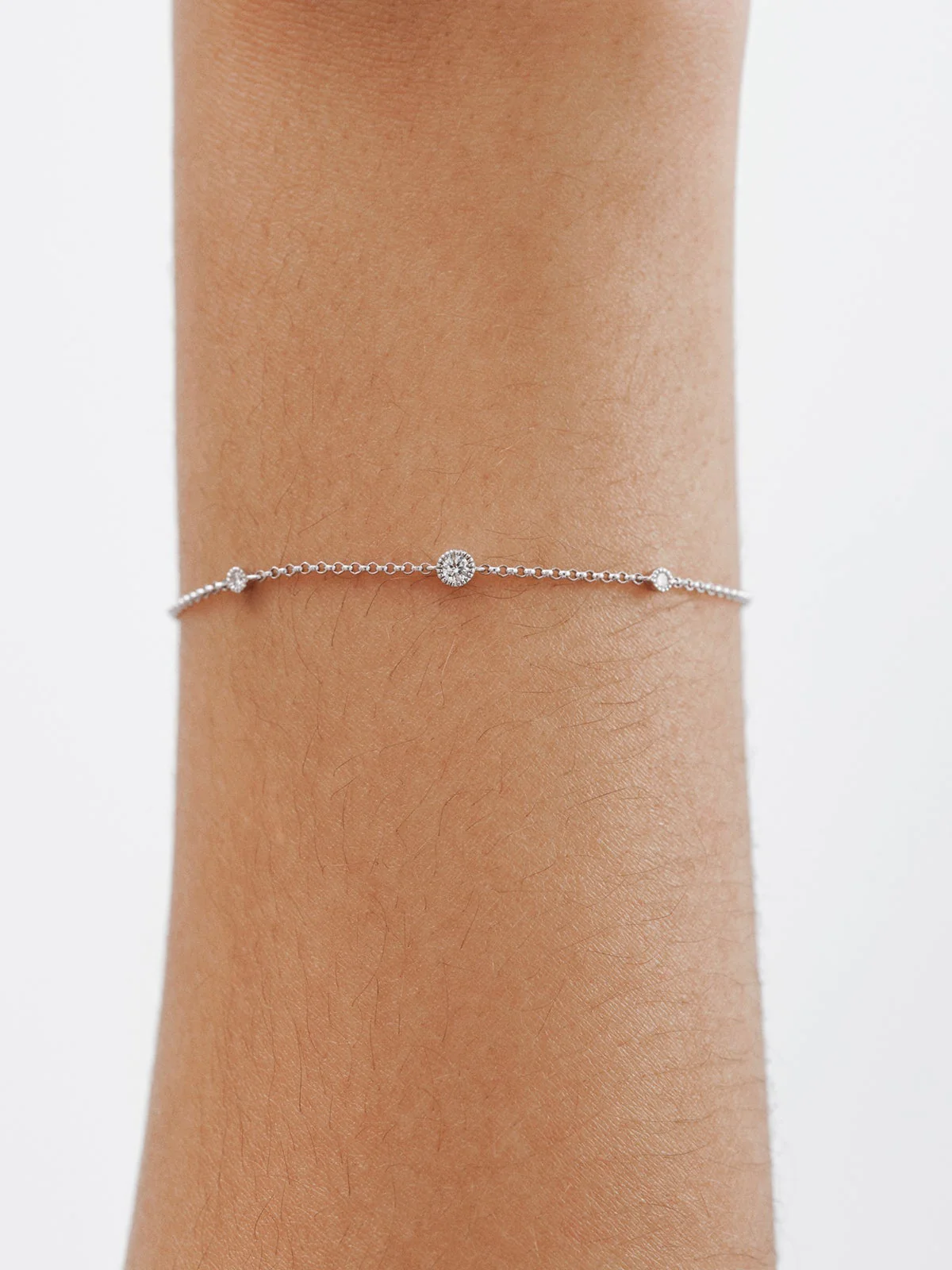 Pulsera de oro blanco de 18K con diamante ISI2 0,097 cts - Image 2