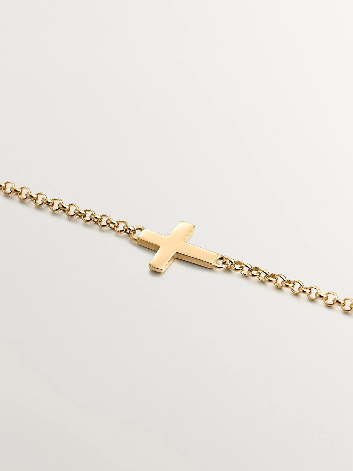 Pulsera de plata 925 bañada en oro amarillo de 18K con cruz - Image 3