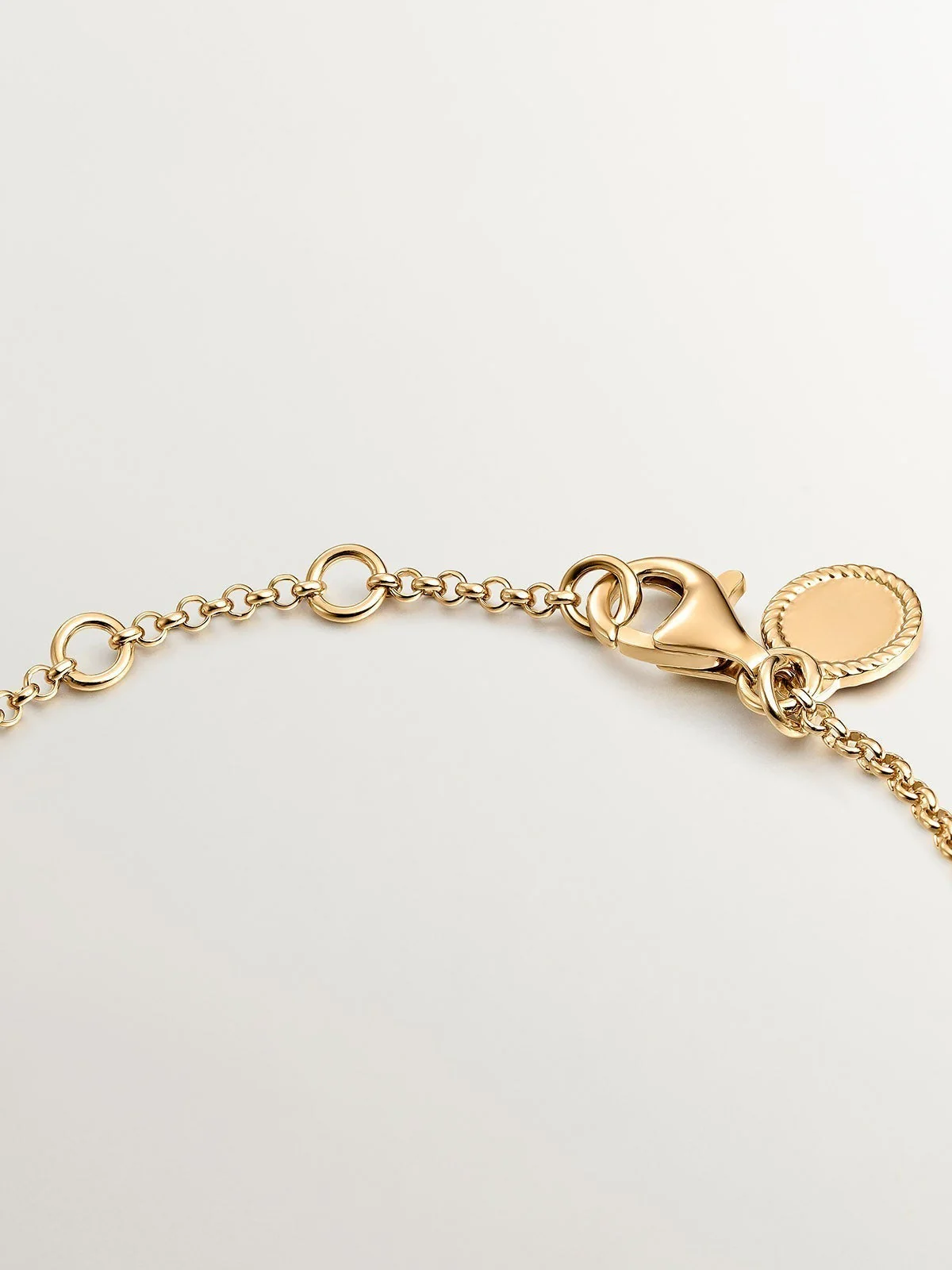 Pulsera de plata 925 bañada en oro amarillo de 18K con cruz - Image 7
