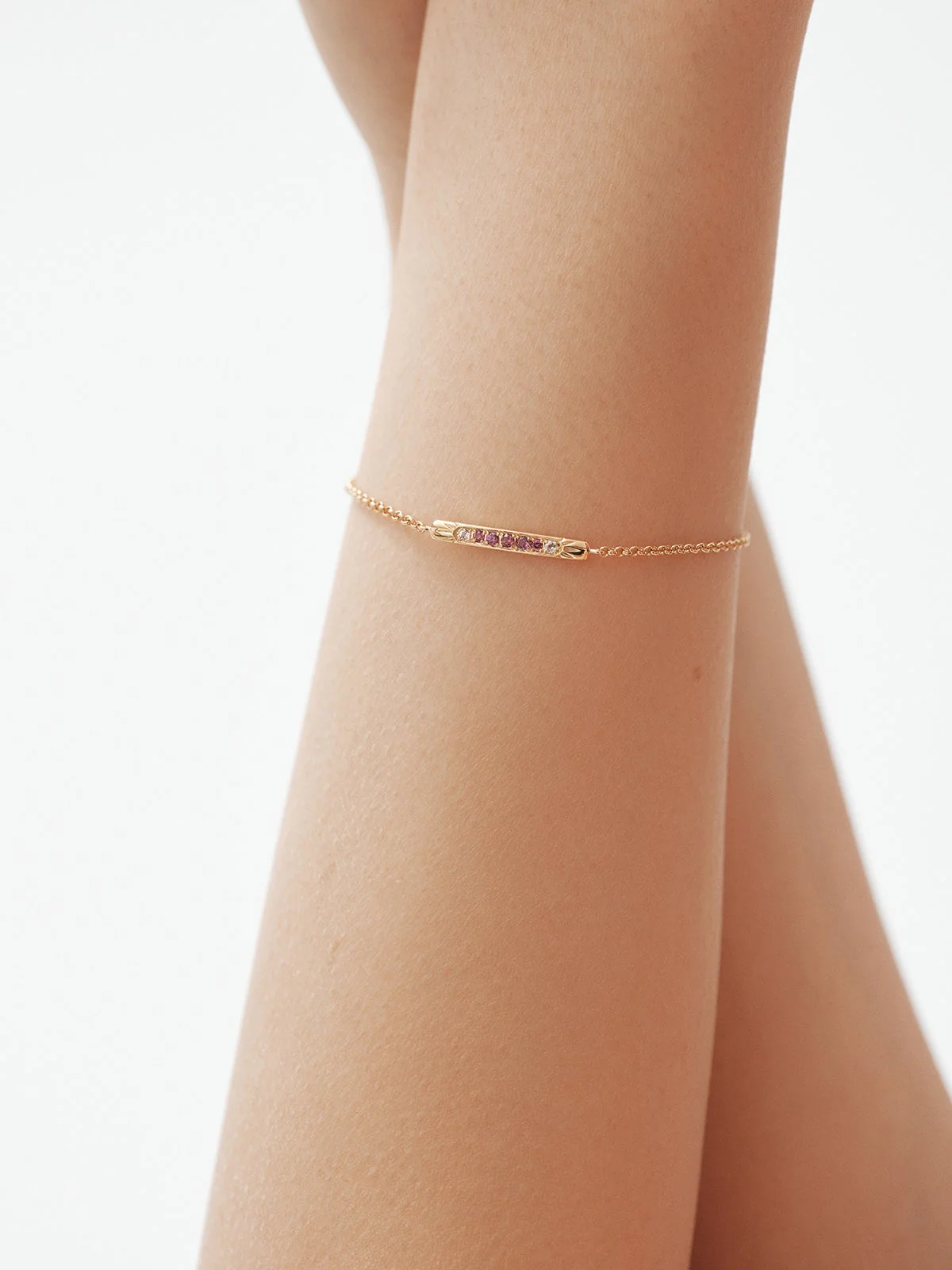 Pulsera de plata 925 bañada en oro amarillo de 18K con rodolitas moradas y topacios blancos - Image 2