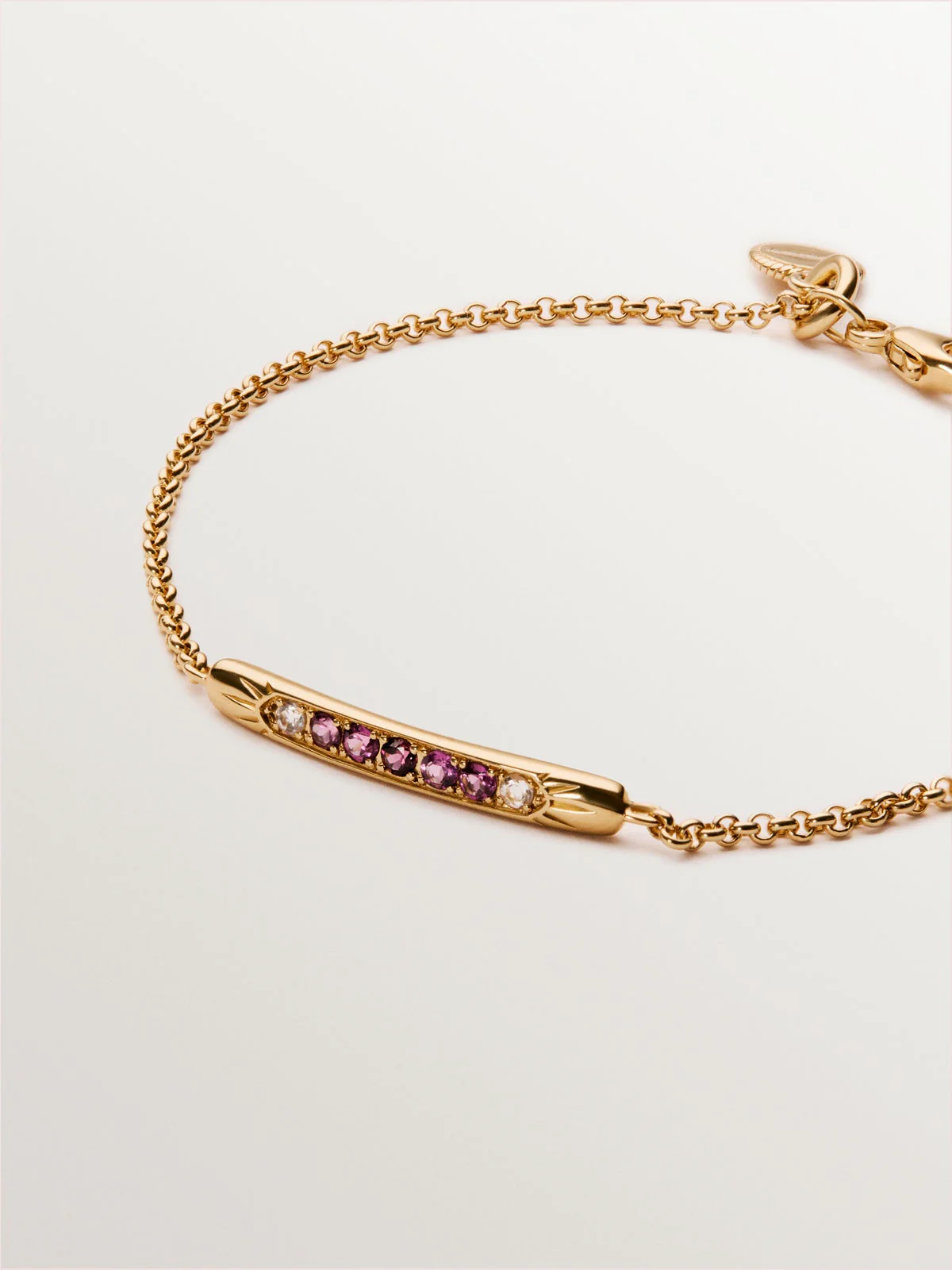 Pulsera de plata 925 bañada en oro amarillo de 18K con rodolitas moradas y topacios blancos - Image 3